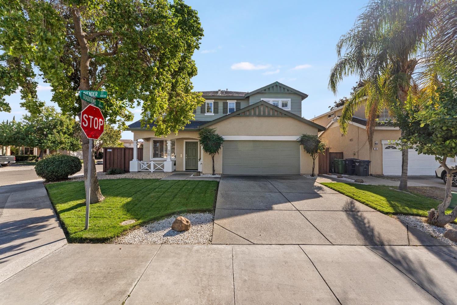 96 Lavender Ct — photo