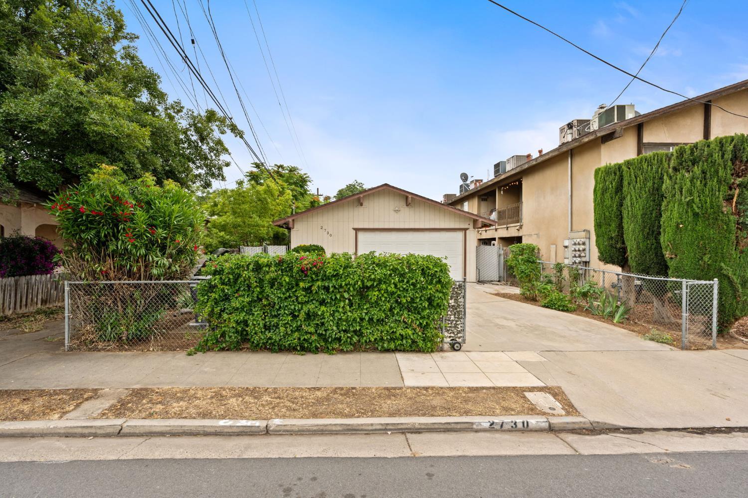 2730 N Wishon Avenue — photo