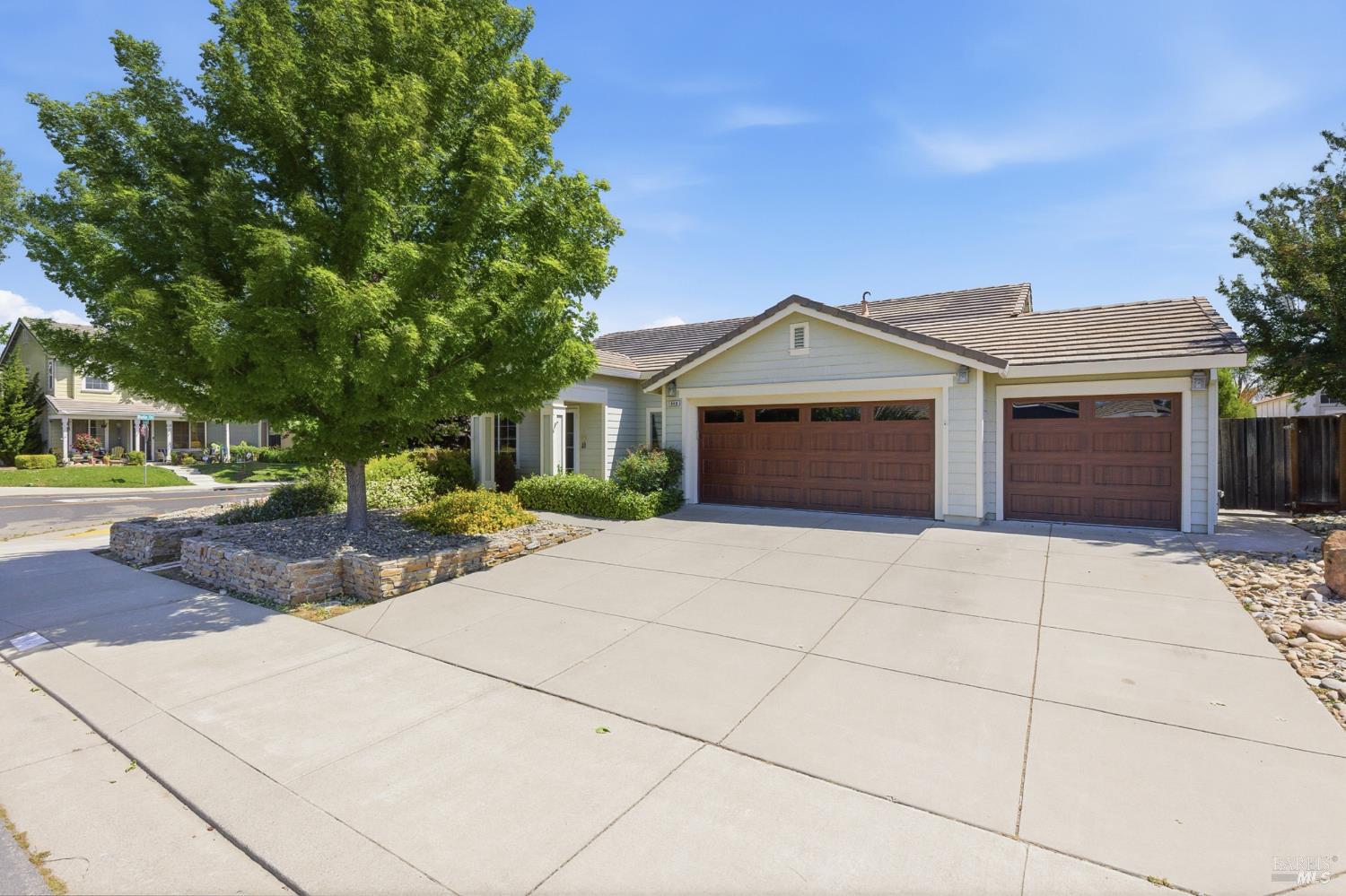 1640 Folsom Downs Circle, Dixon, CA 95620 — photo 2