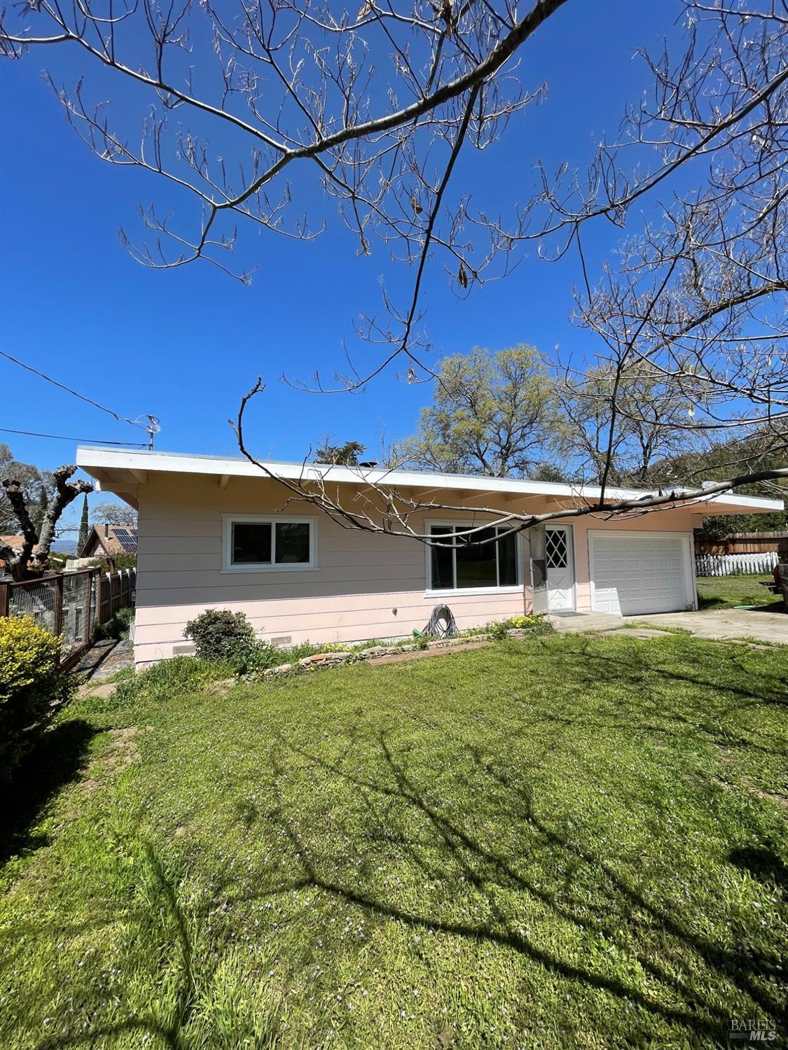 6956 Plaza Court — photo