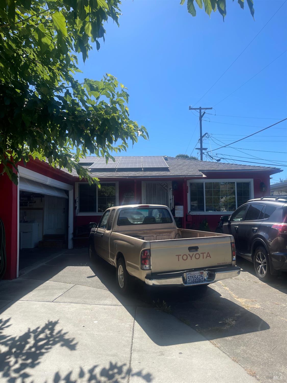 301 Sawyer Street — photo