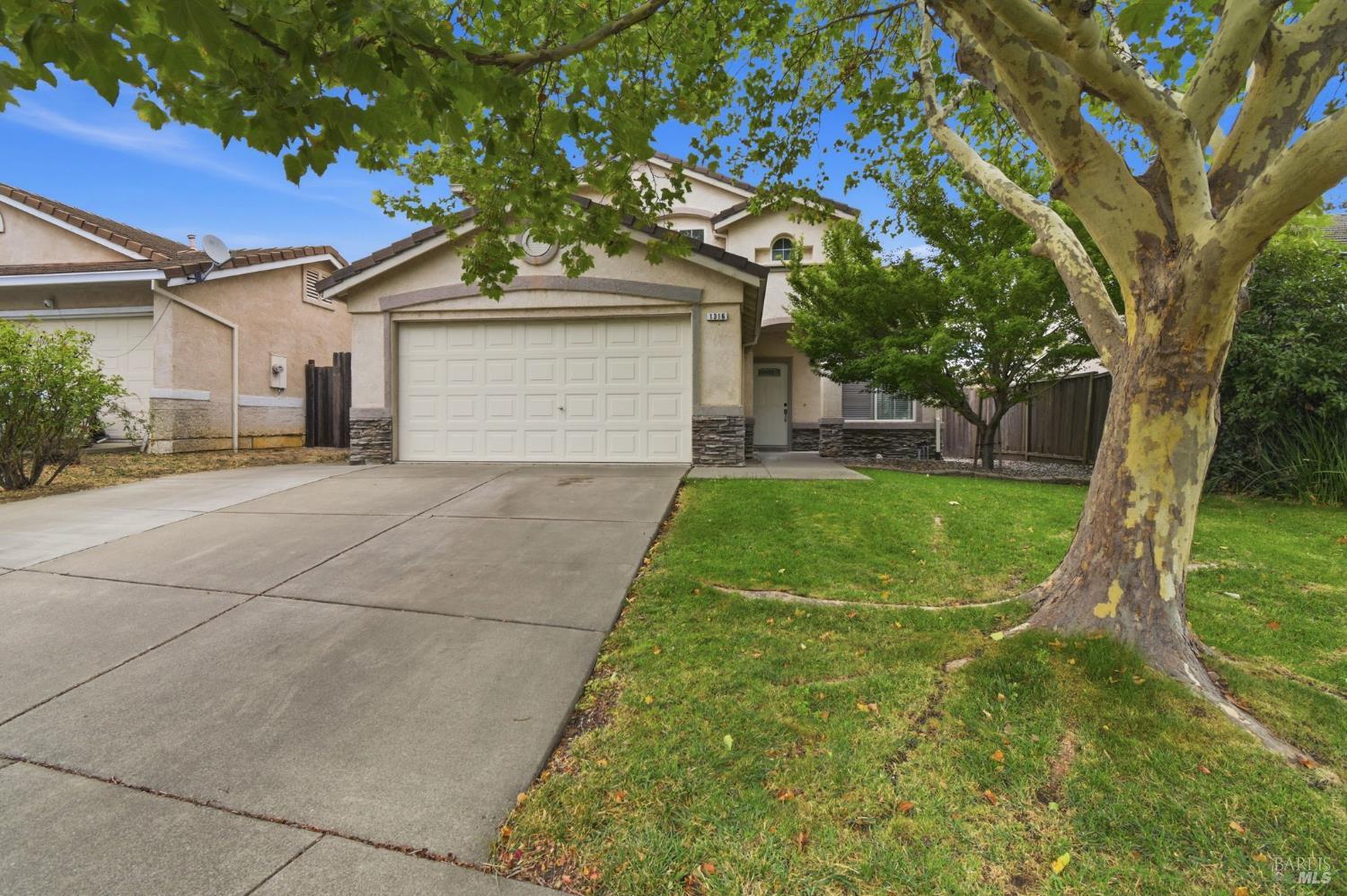 1316 Summer Grove Circle — photo