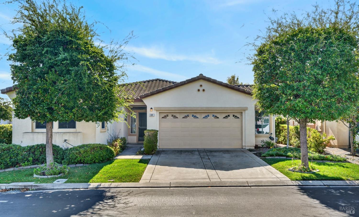 301 Southern Hills Dr — photo