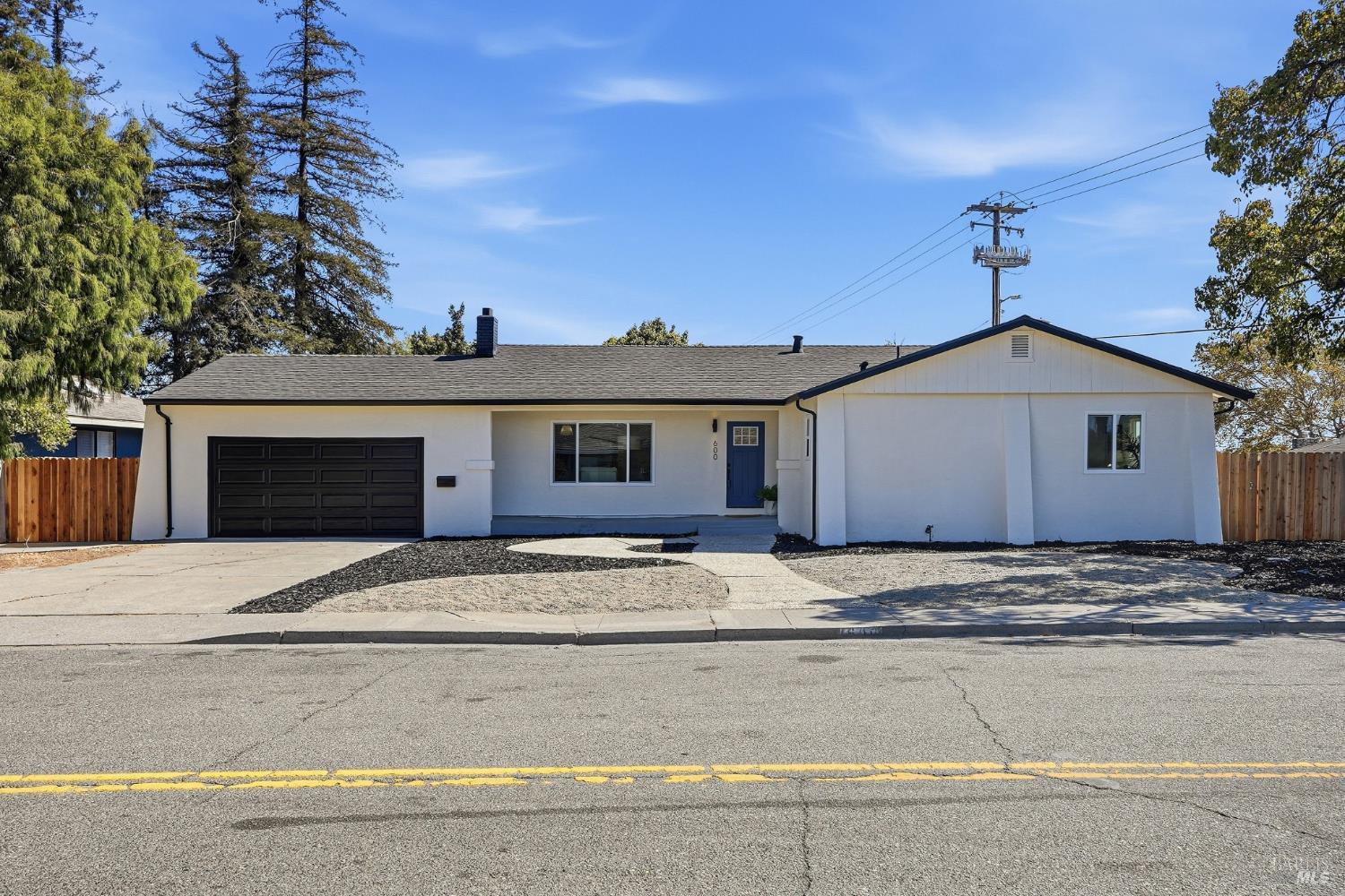1600 Richards Ct — photo
