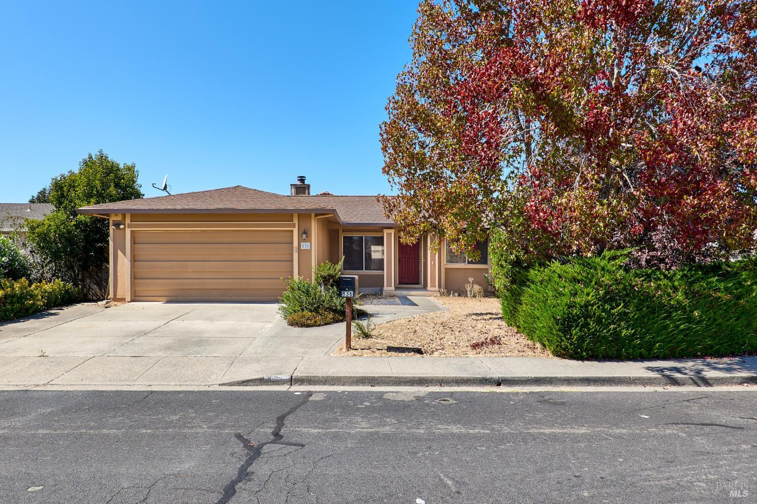 836 Harrier Dr — photo