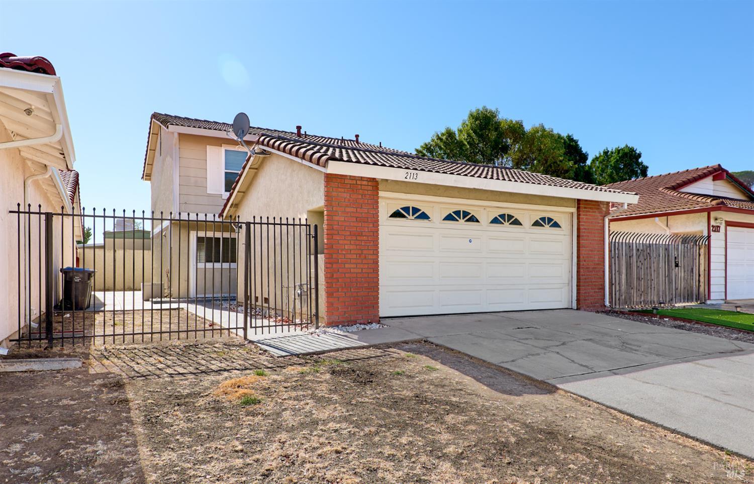 2113 Cedarbrook Dr — photo