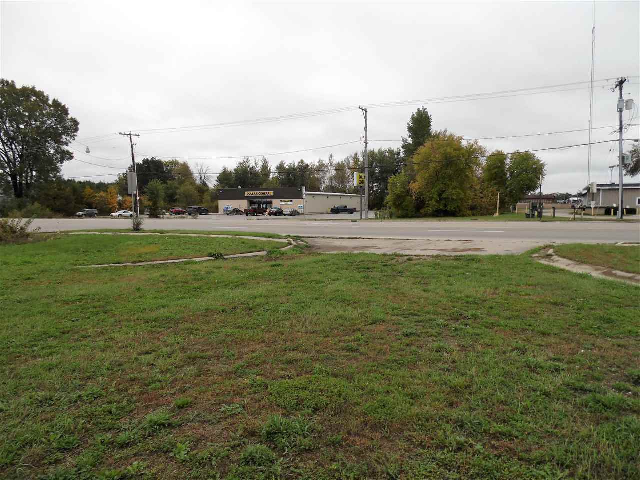 711 E Cedar Street, Gladwin, MI 48624 — photo 2