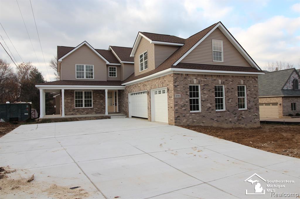 8082 Hunters Ridge Drive — photo