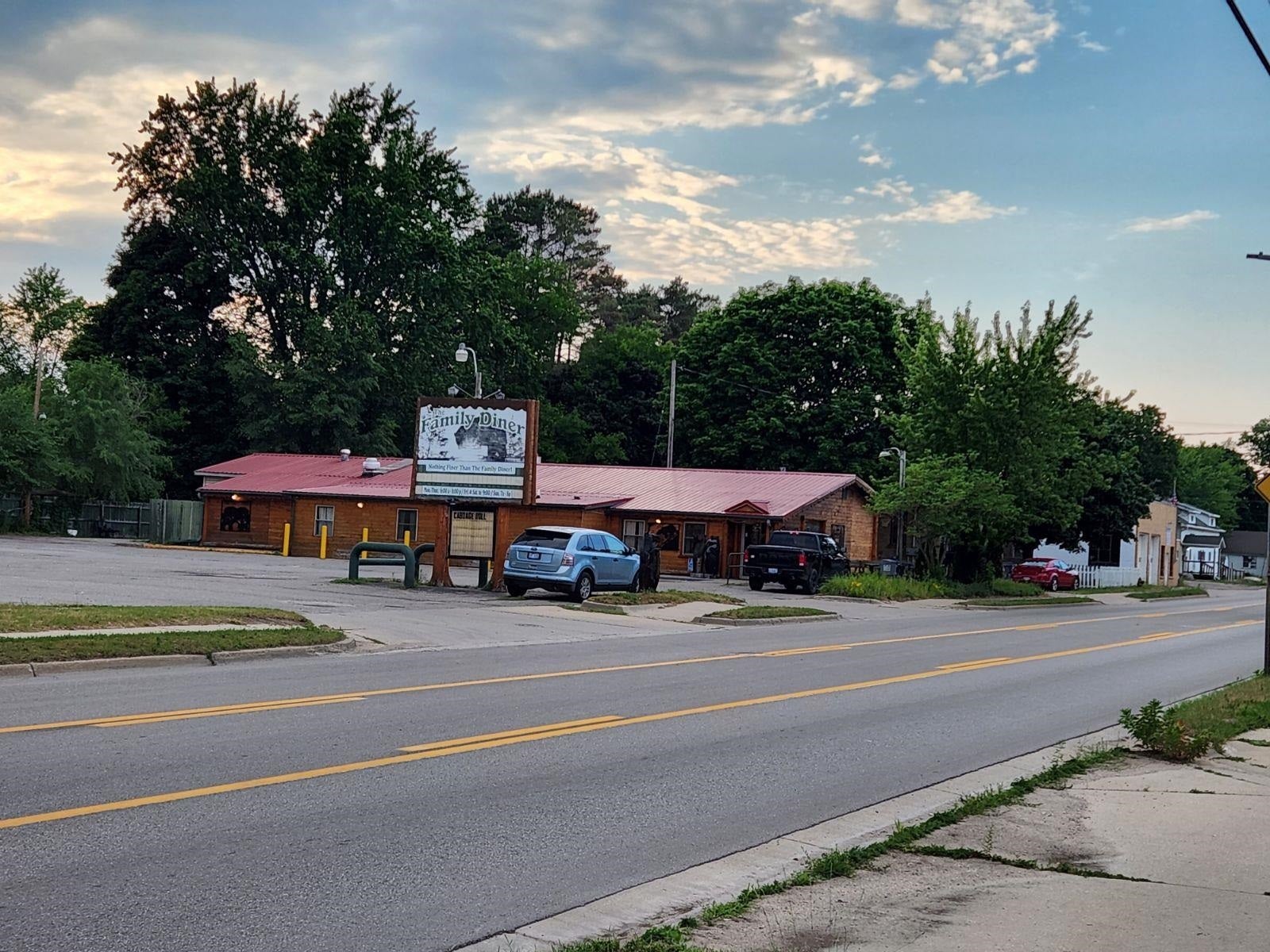711 N Silverleaf Street — photo