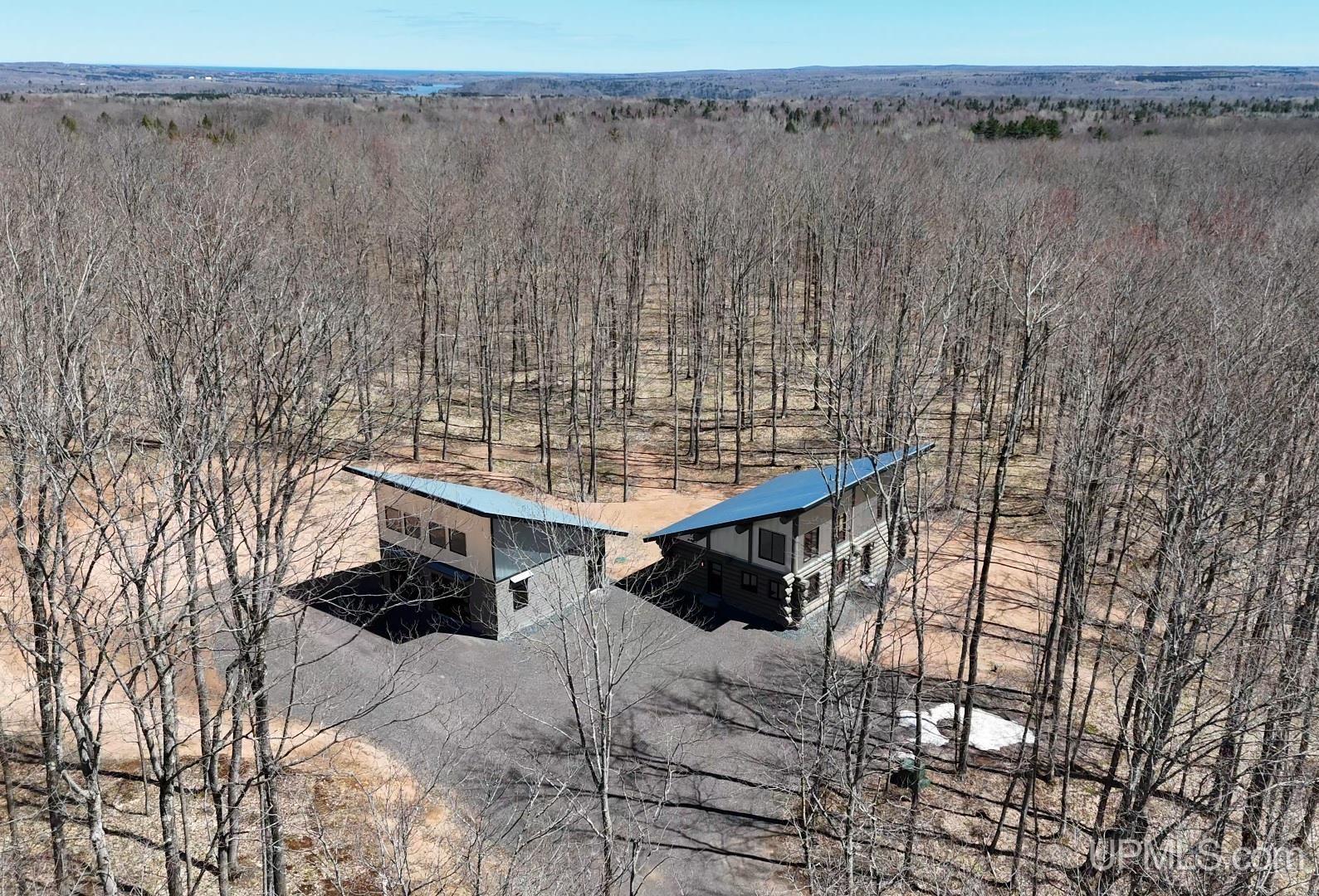 15710 Coles Creek Road — photo