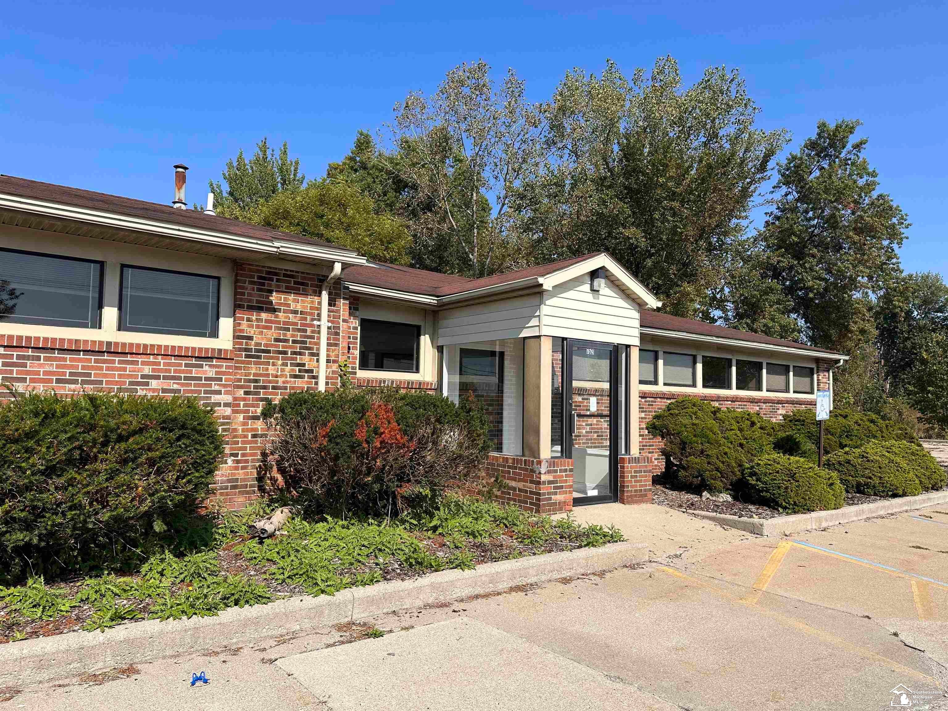 7521 N Telegraph Road Suite 3 — photo