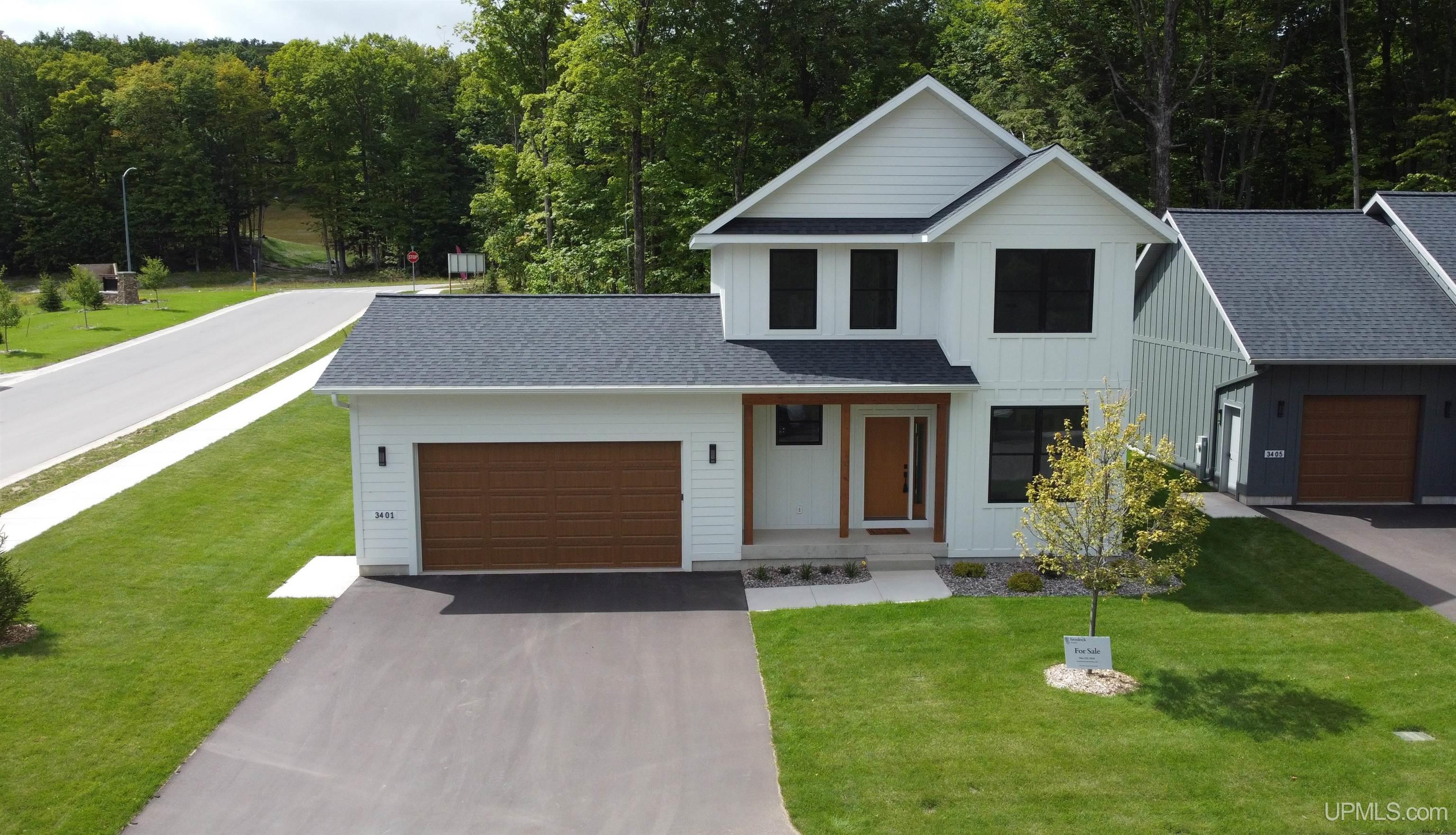 3401 Nuthatch Lane — photo