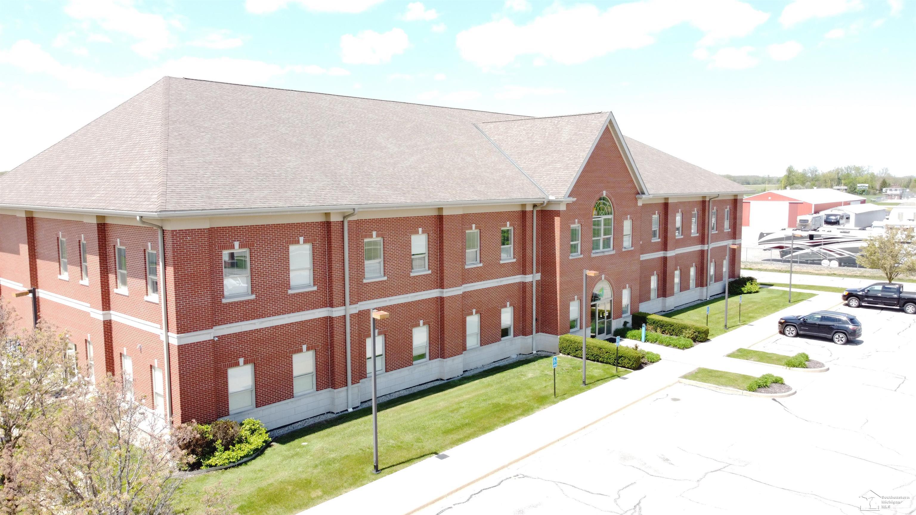 7825 N Dixie Highway Unit 301 — photo
