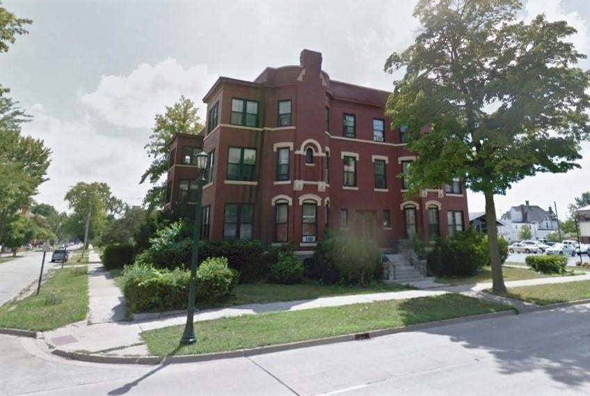 814 Center Apt. G Avenue G — photo