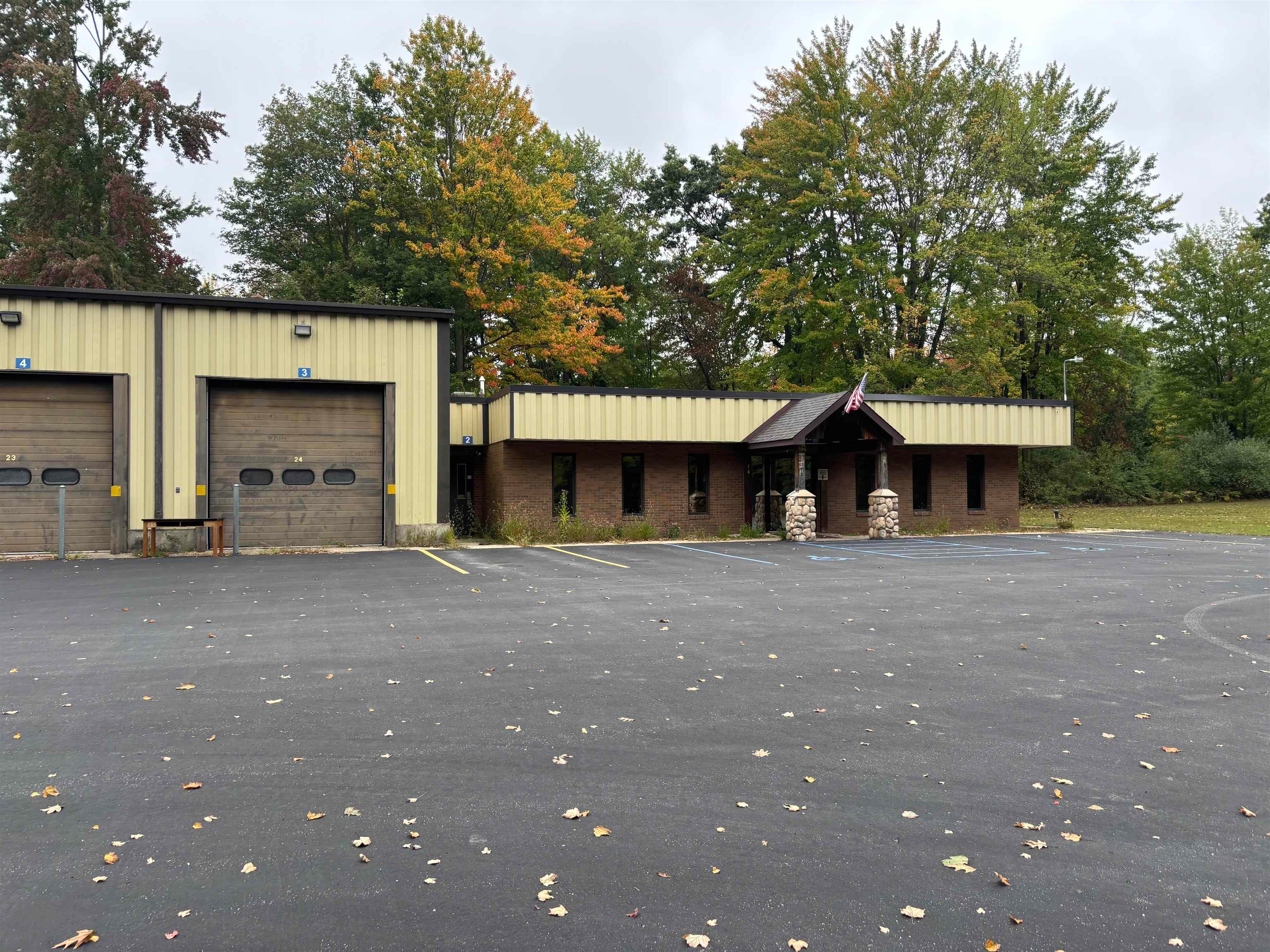 2655 W Ludington Drive — photo