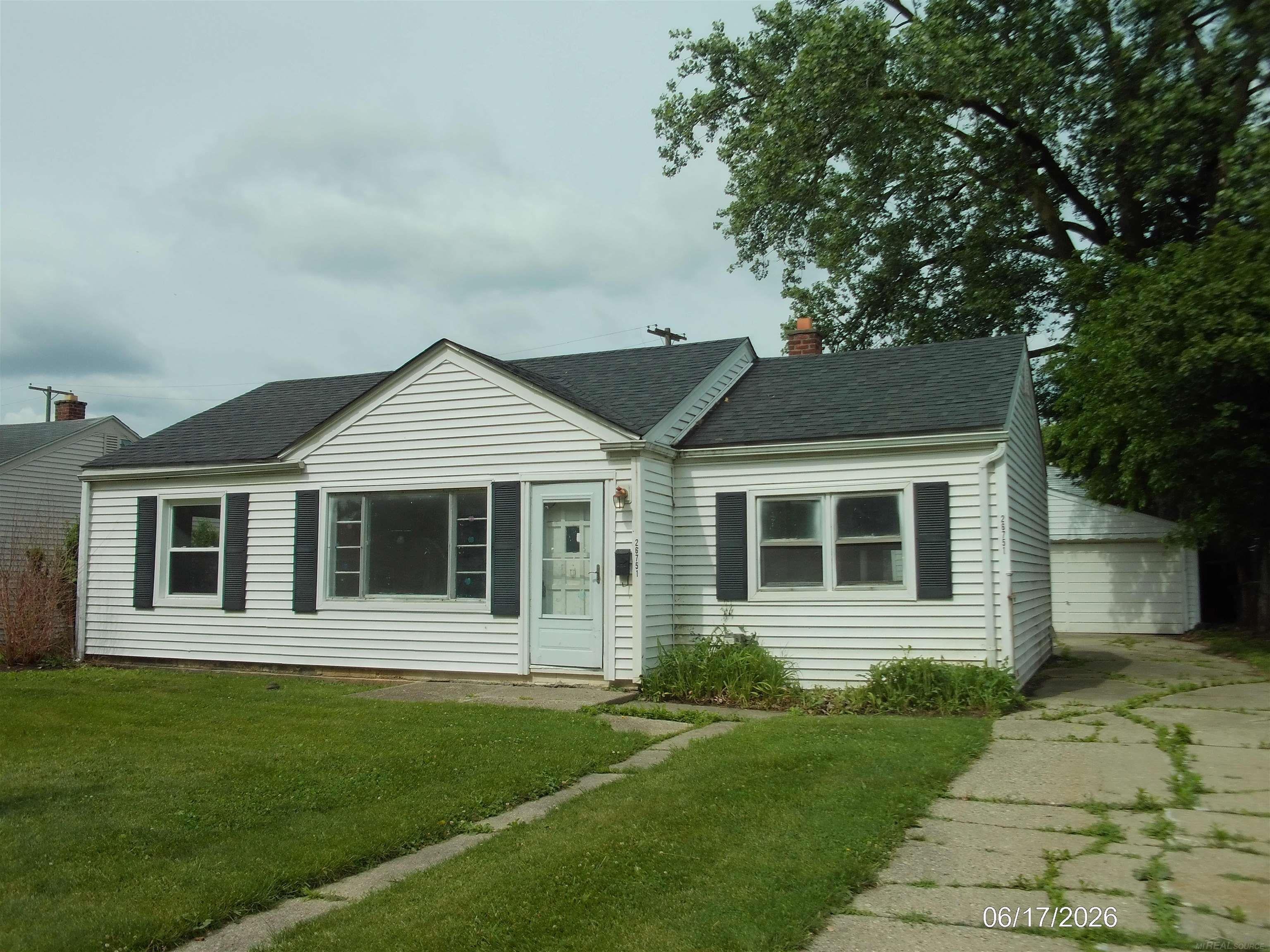 26751 Belanger Street — photo