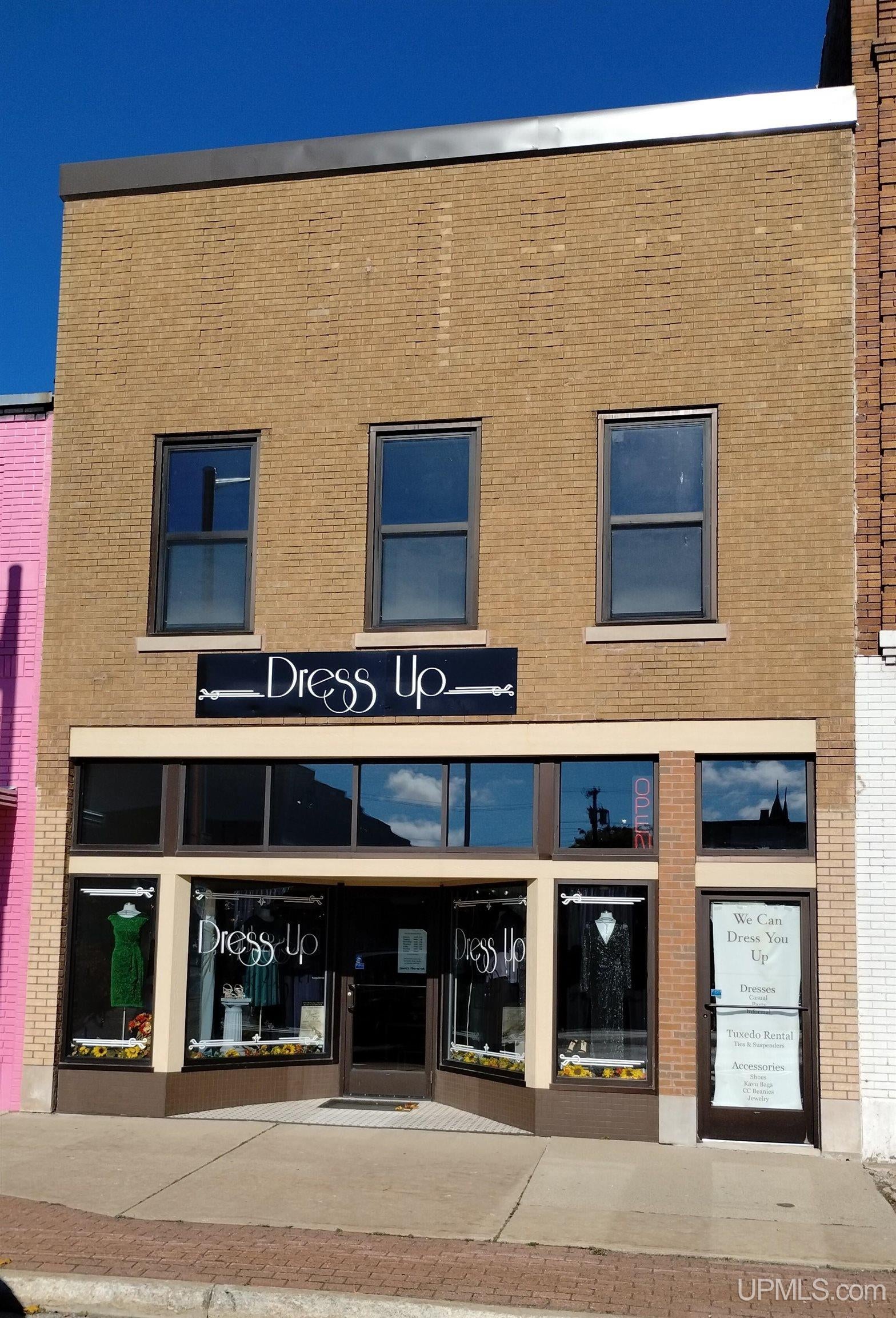 1206 Ludington Street — photo