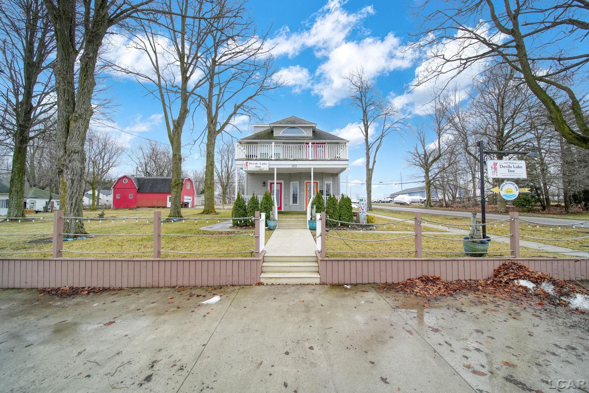 103 Walnut Street — photo