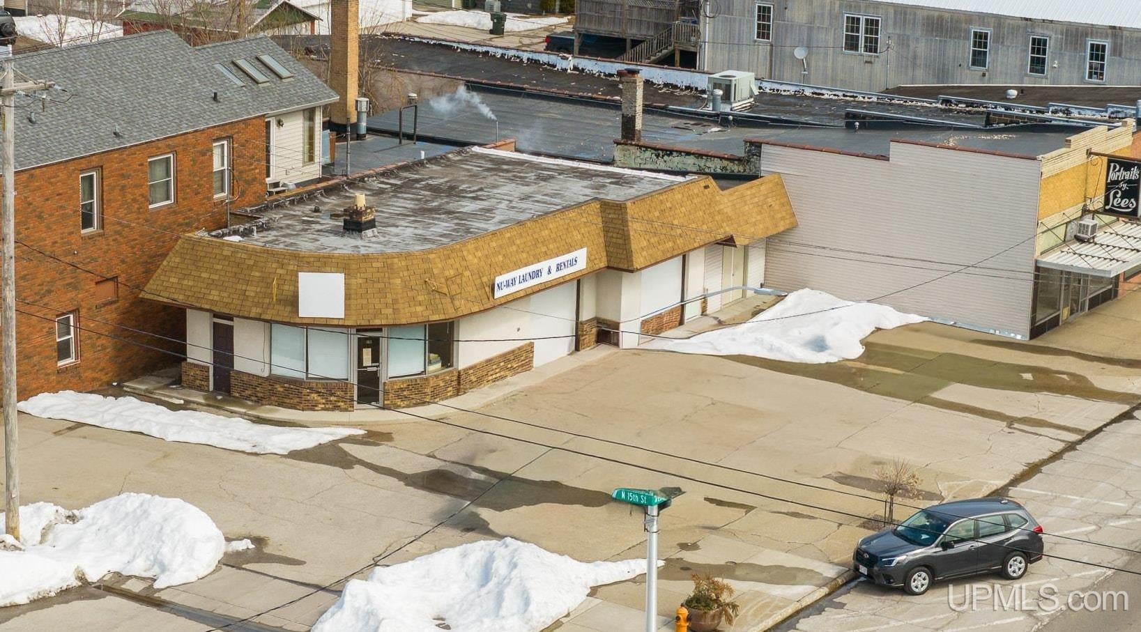 1422 Ludington Street — photo