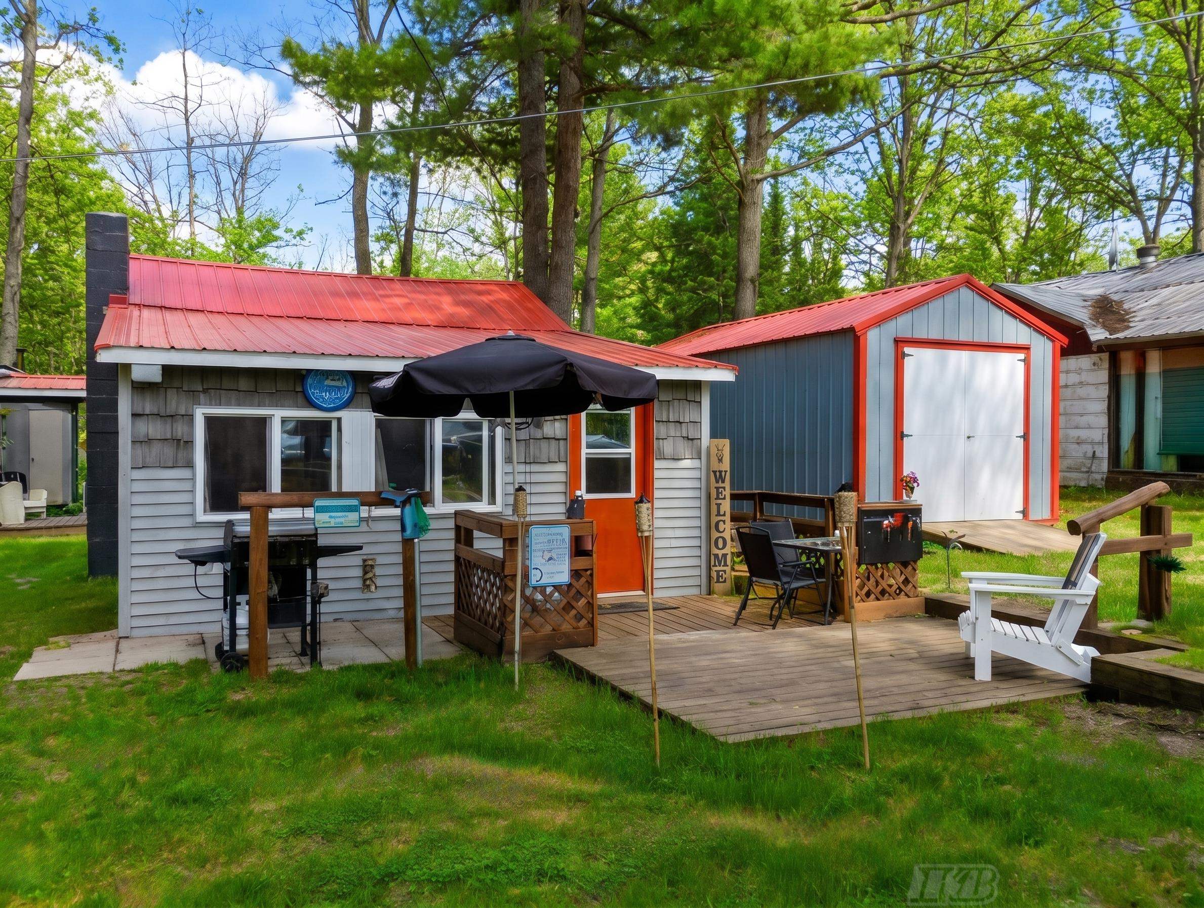5330 Ruth Street — photo
