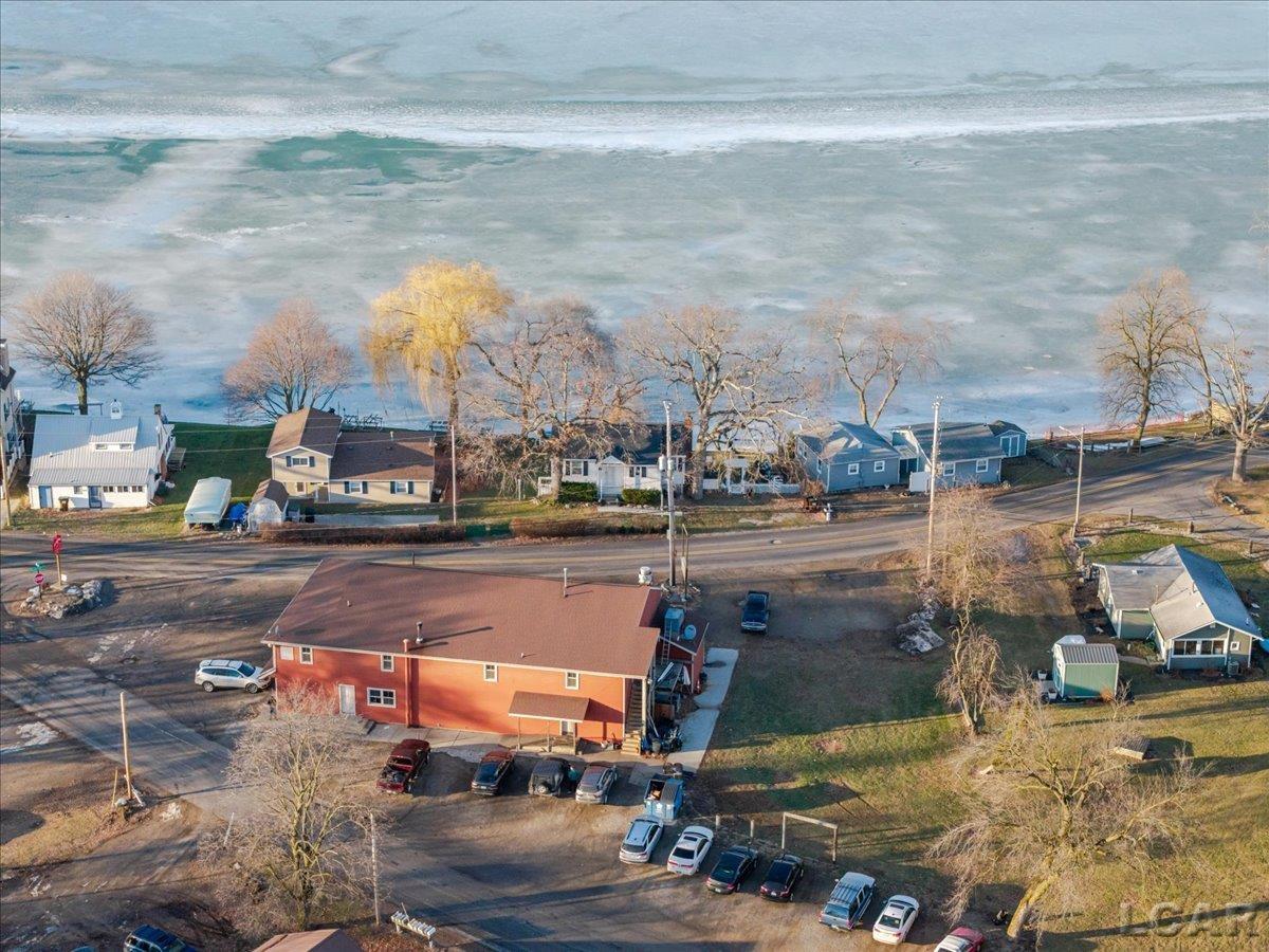 3171 Round Lake Highway — photo