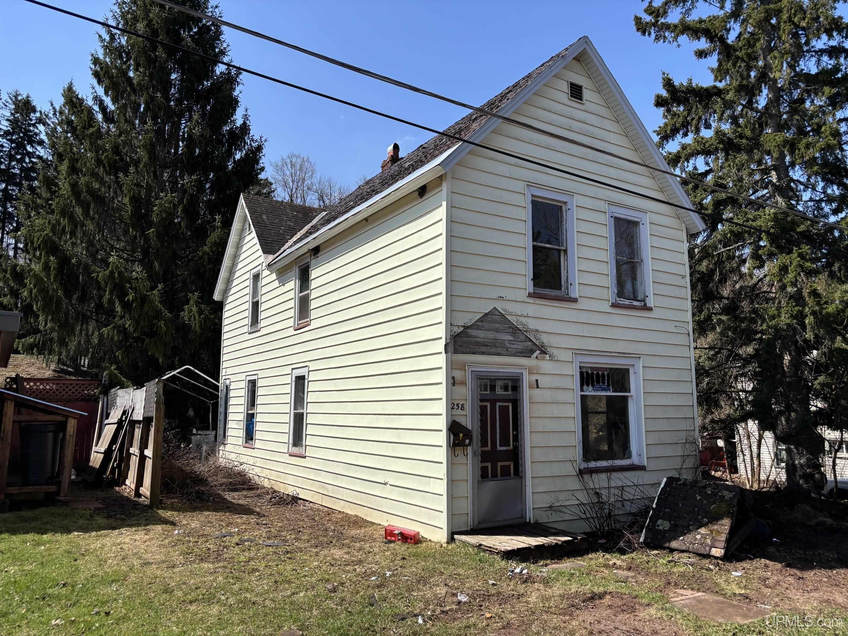 258 Hill Street — photo