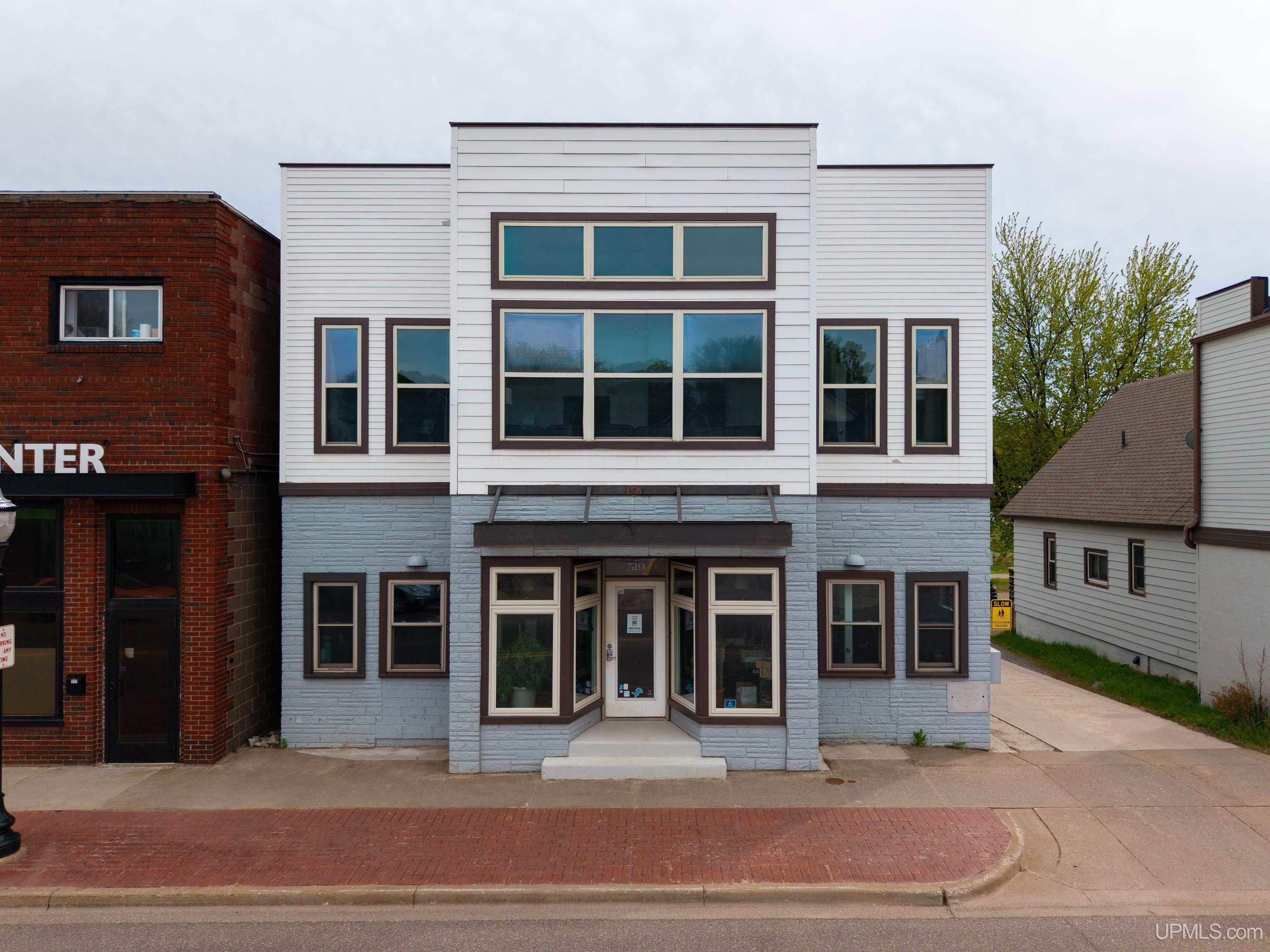 519 W Washington Street — photo