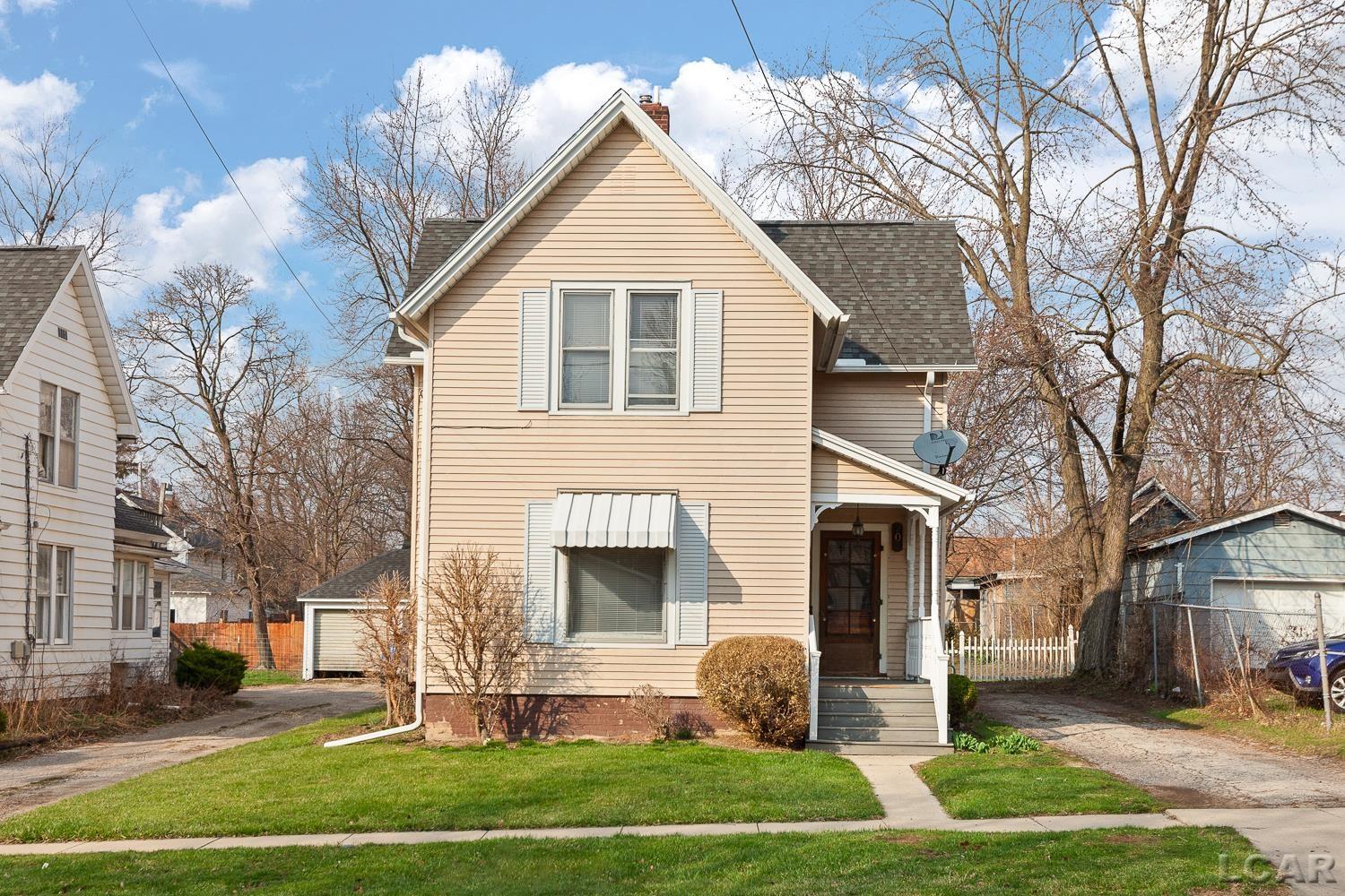907 E Hunt Street — photo