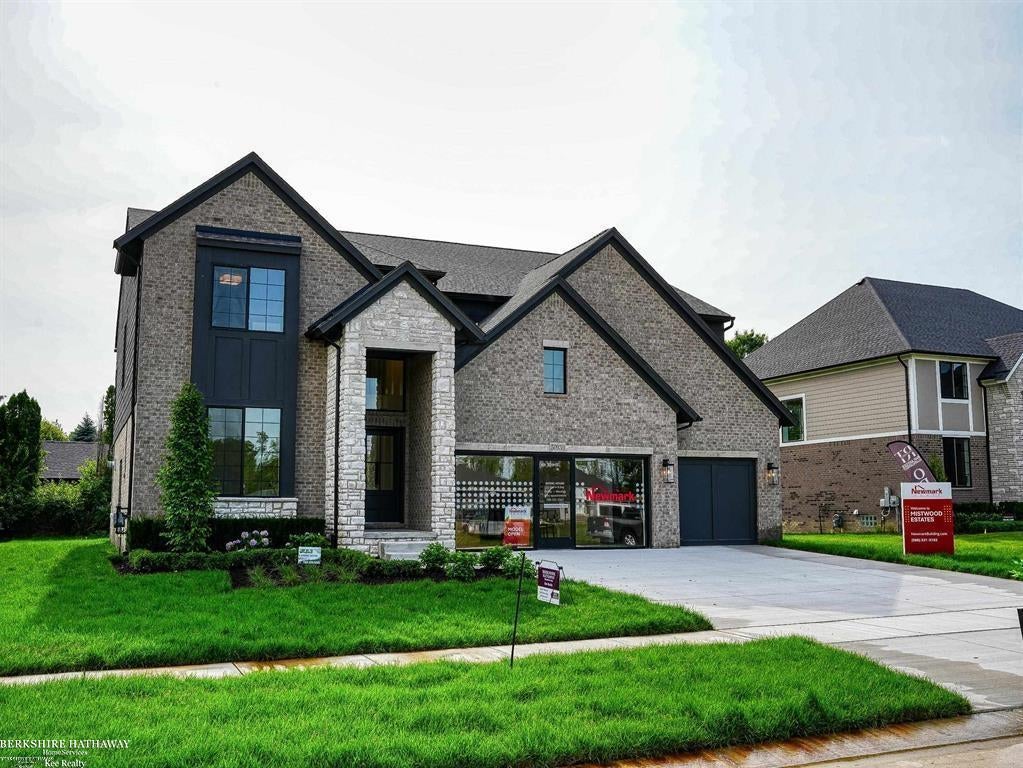 24610 Sawgrass Drive — photo