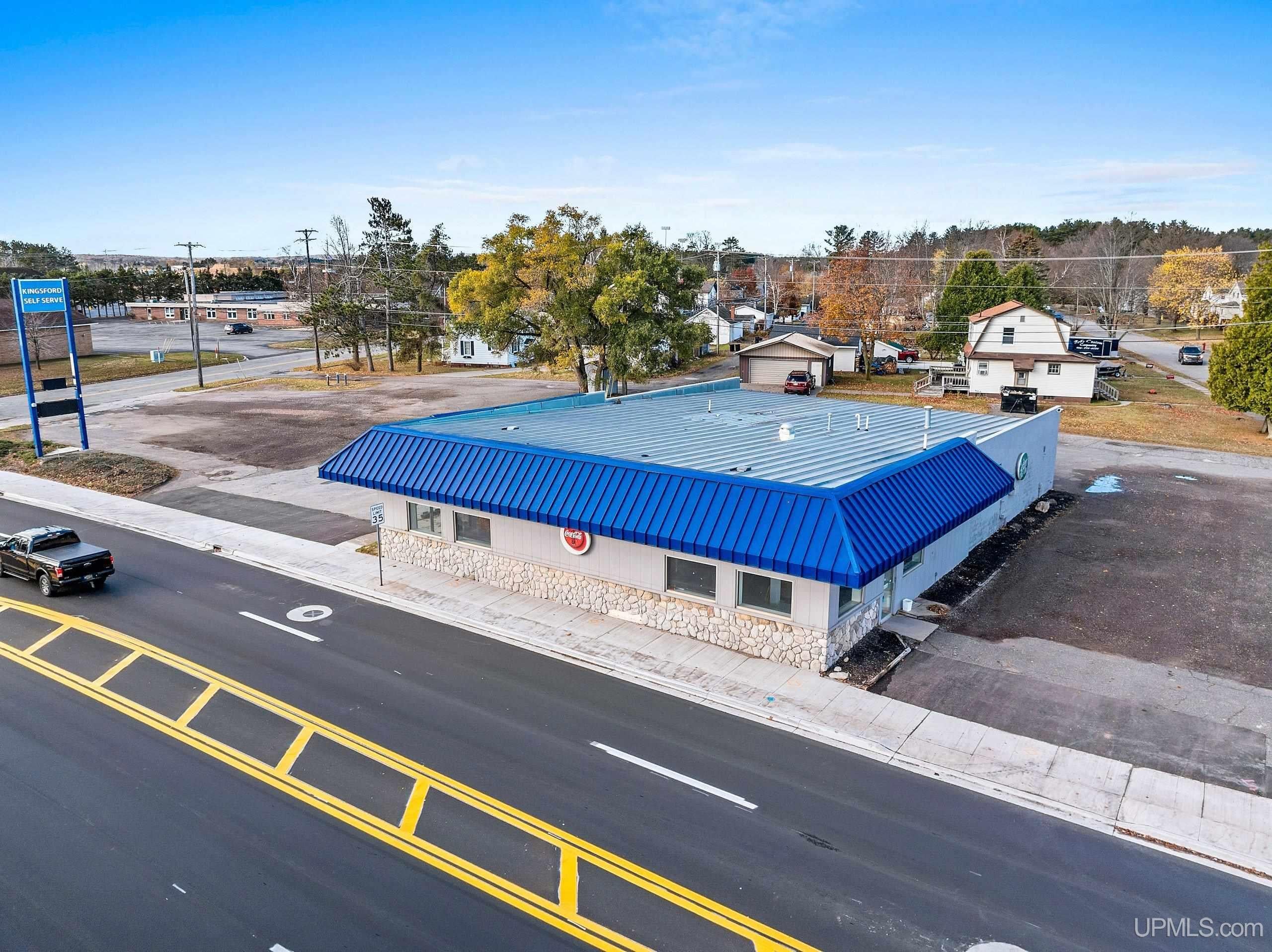 212 S Carpenter Avenue — photo