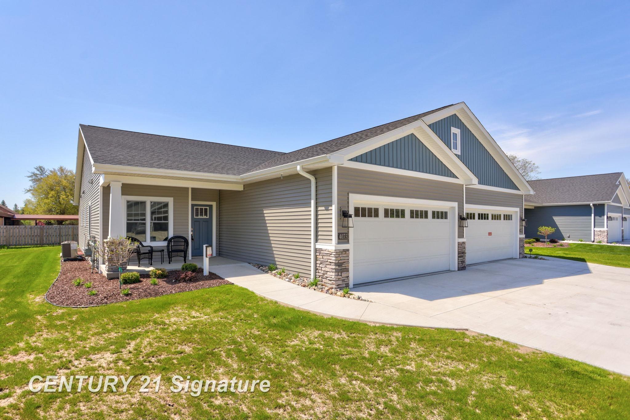 4092 Woodburn Court — photo