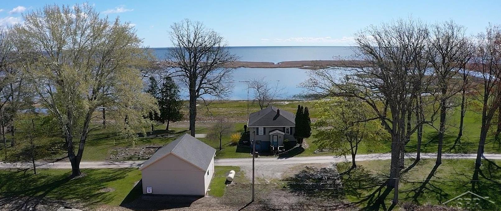 2788 N Saginaw Bay Shore Drive — photo