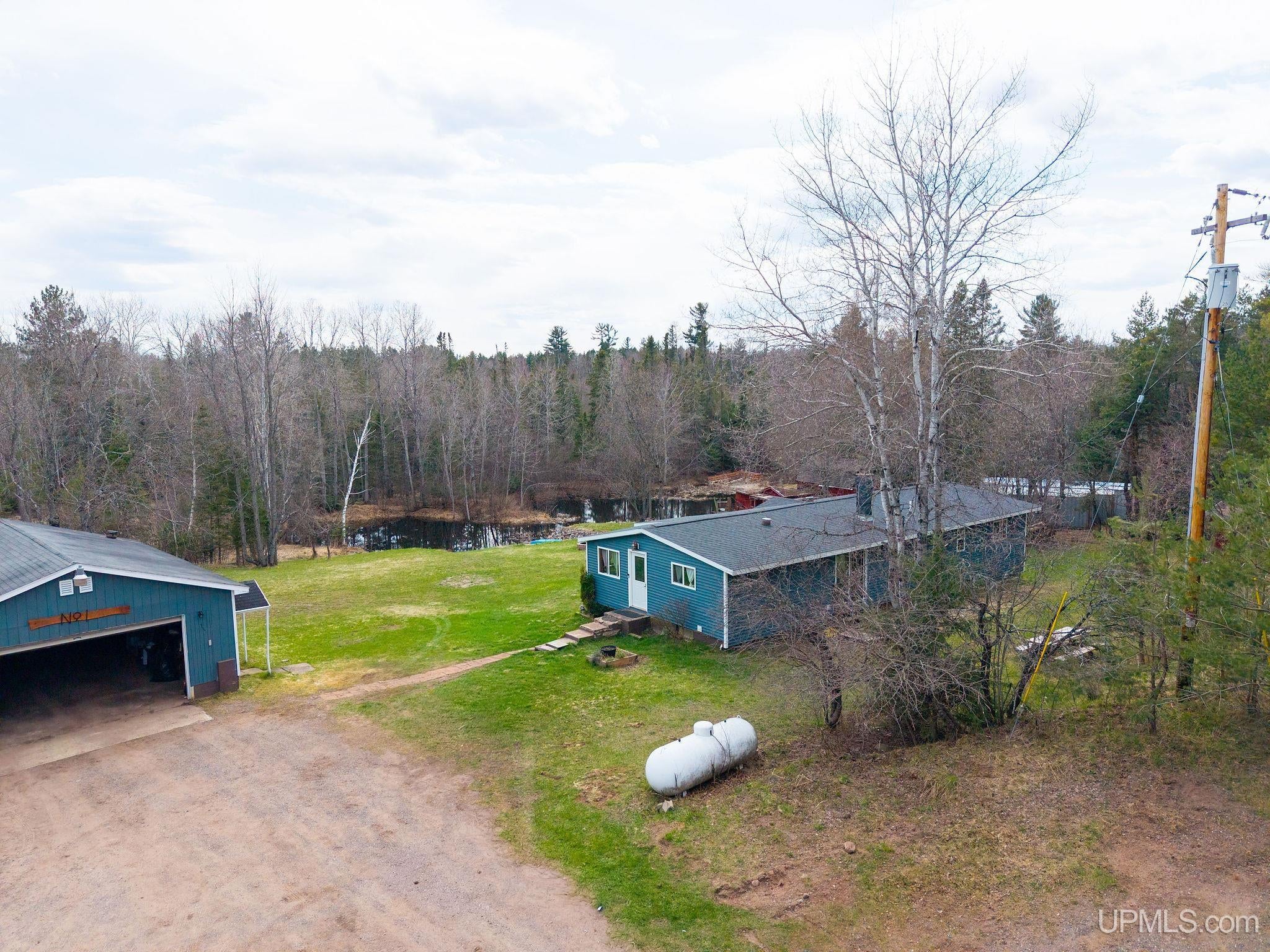 1 Co Rd CD Road — photo