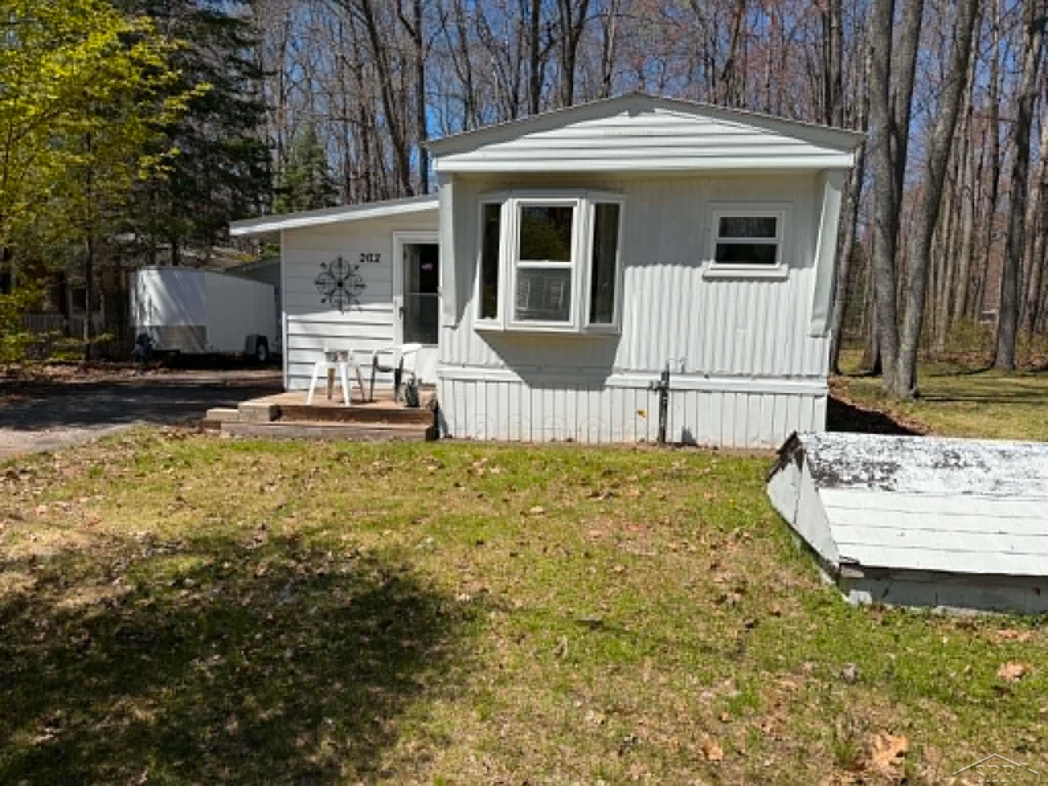 202 Highland Drive — photo