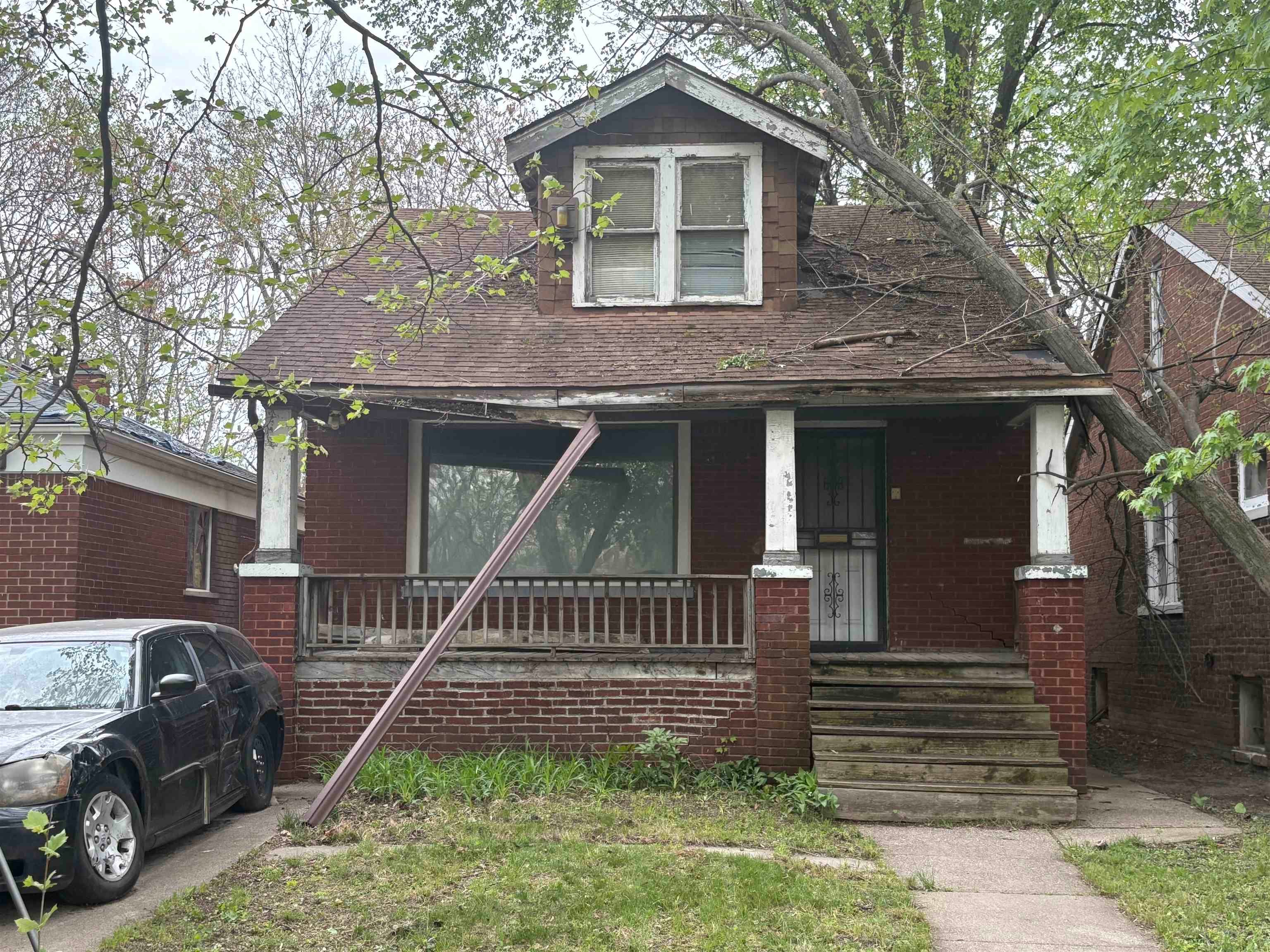 19170 Greeley Street — photo