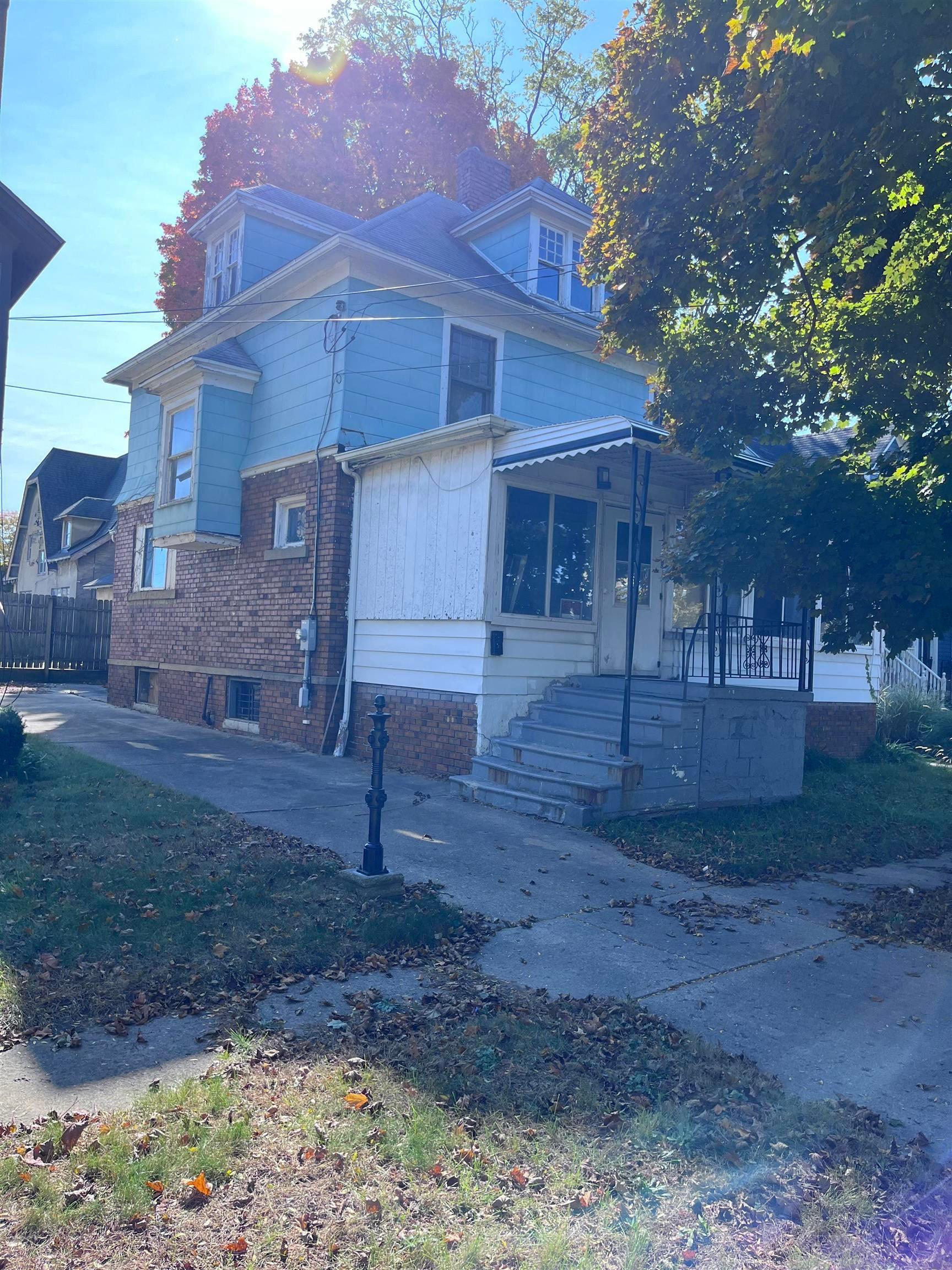 410 E Fourth Street — photo