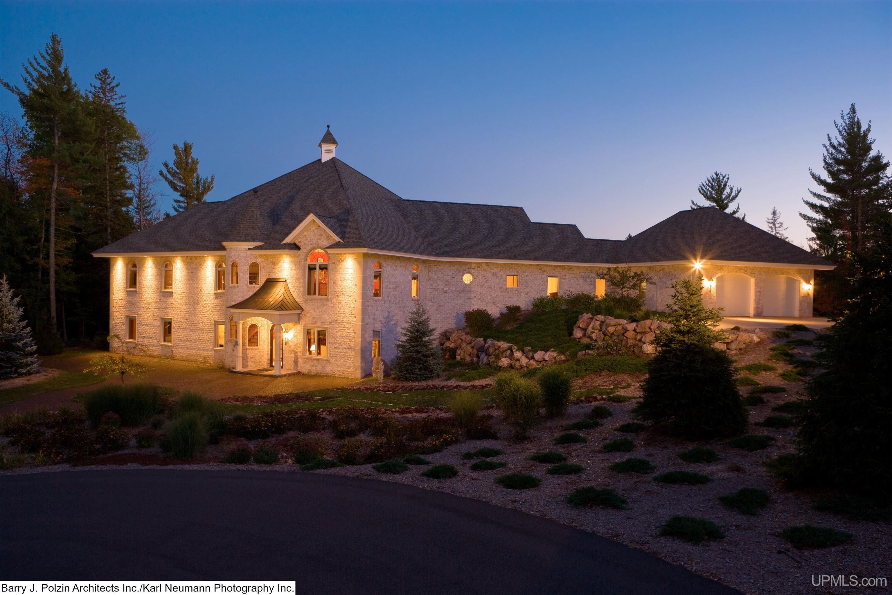 275 Forest Hills Drive — photo