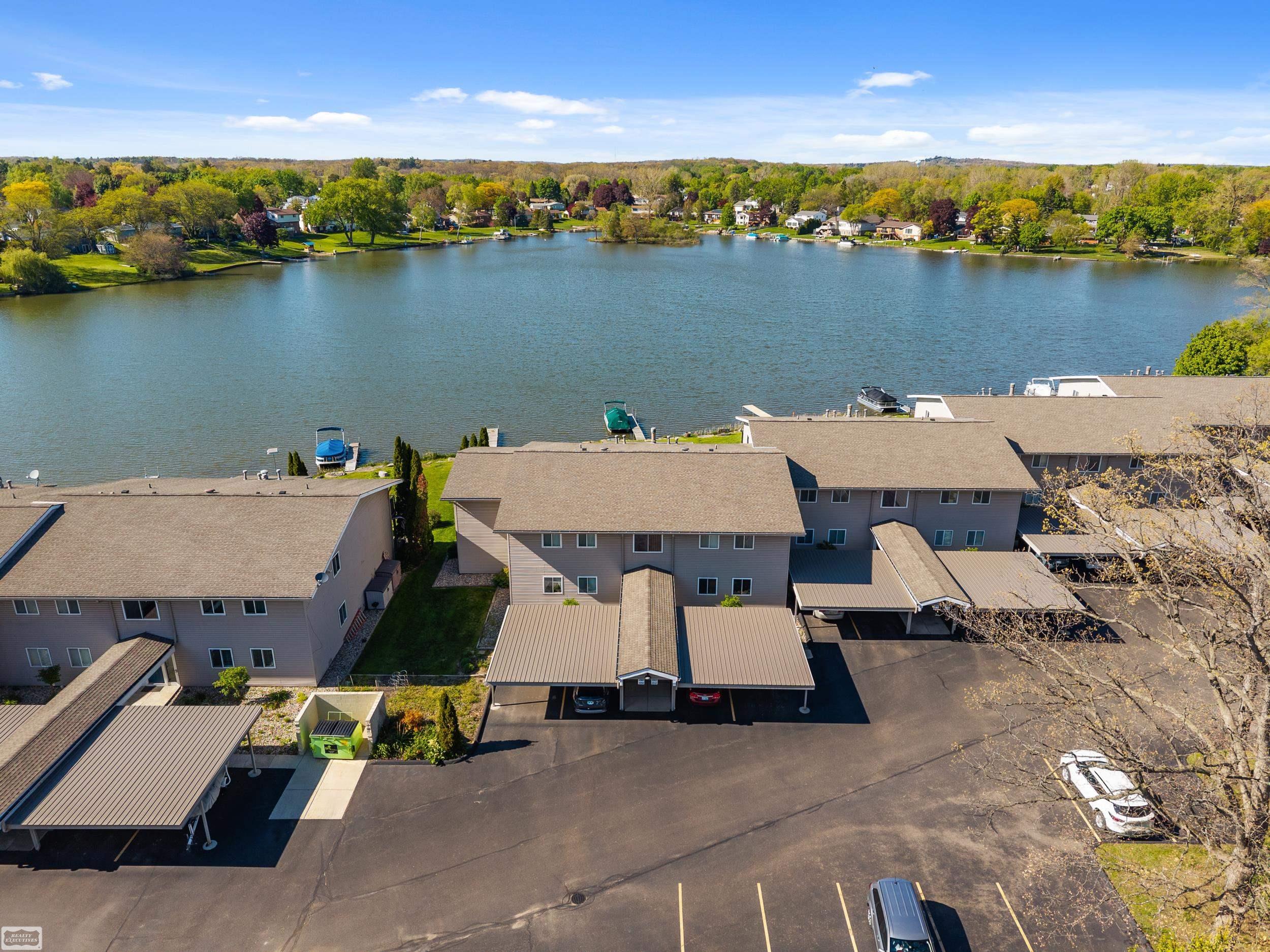 4960 Lake Point Drive — photo