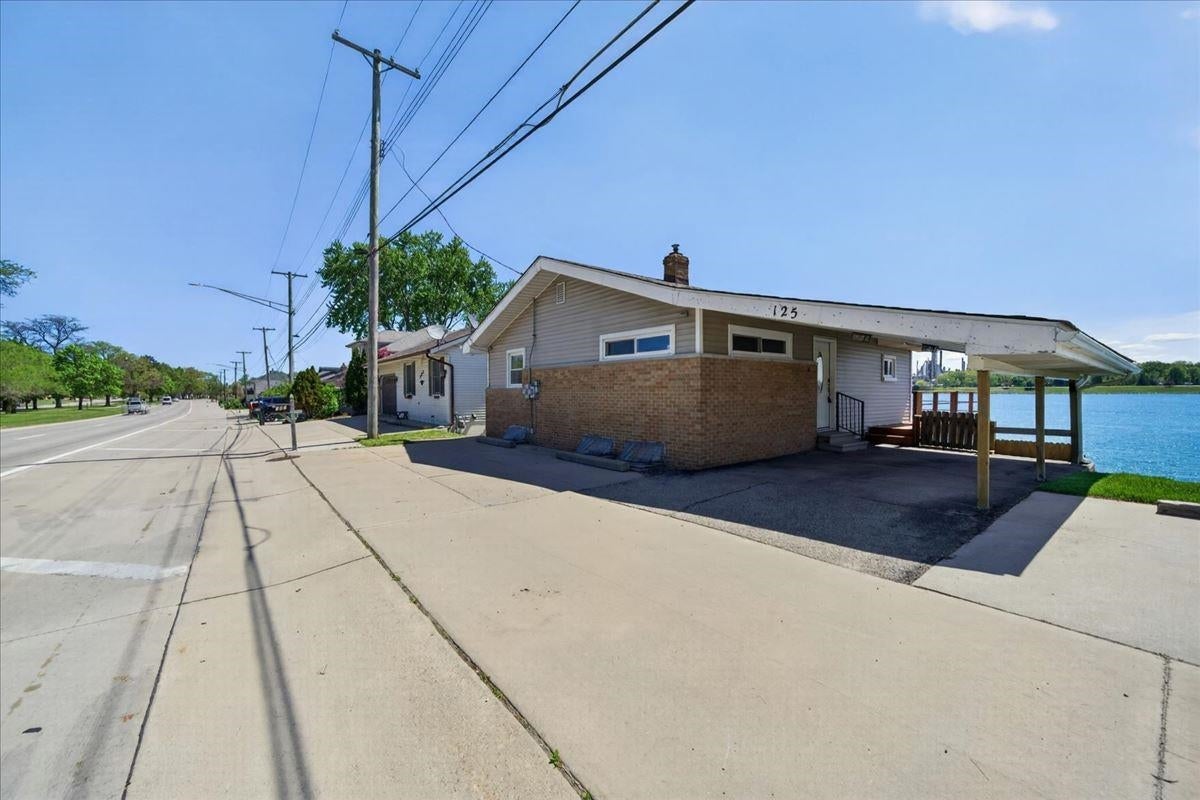 125 Gratiot Boulevard — photo