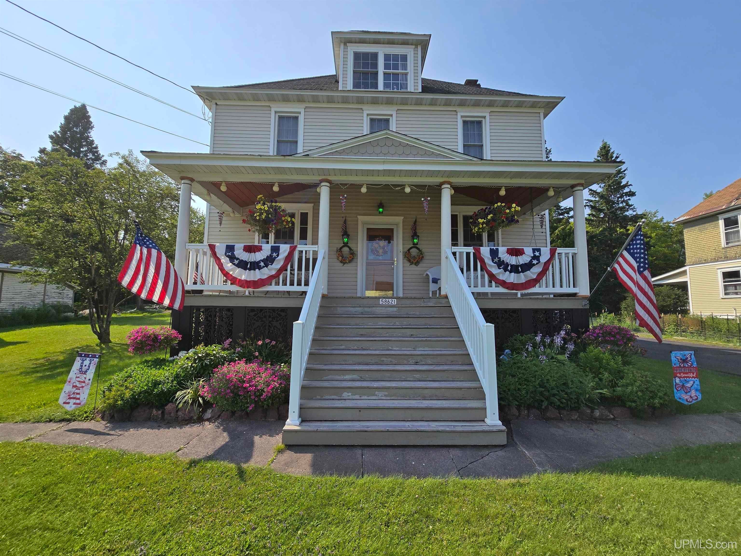 58621 US41 Highway — photo
