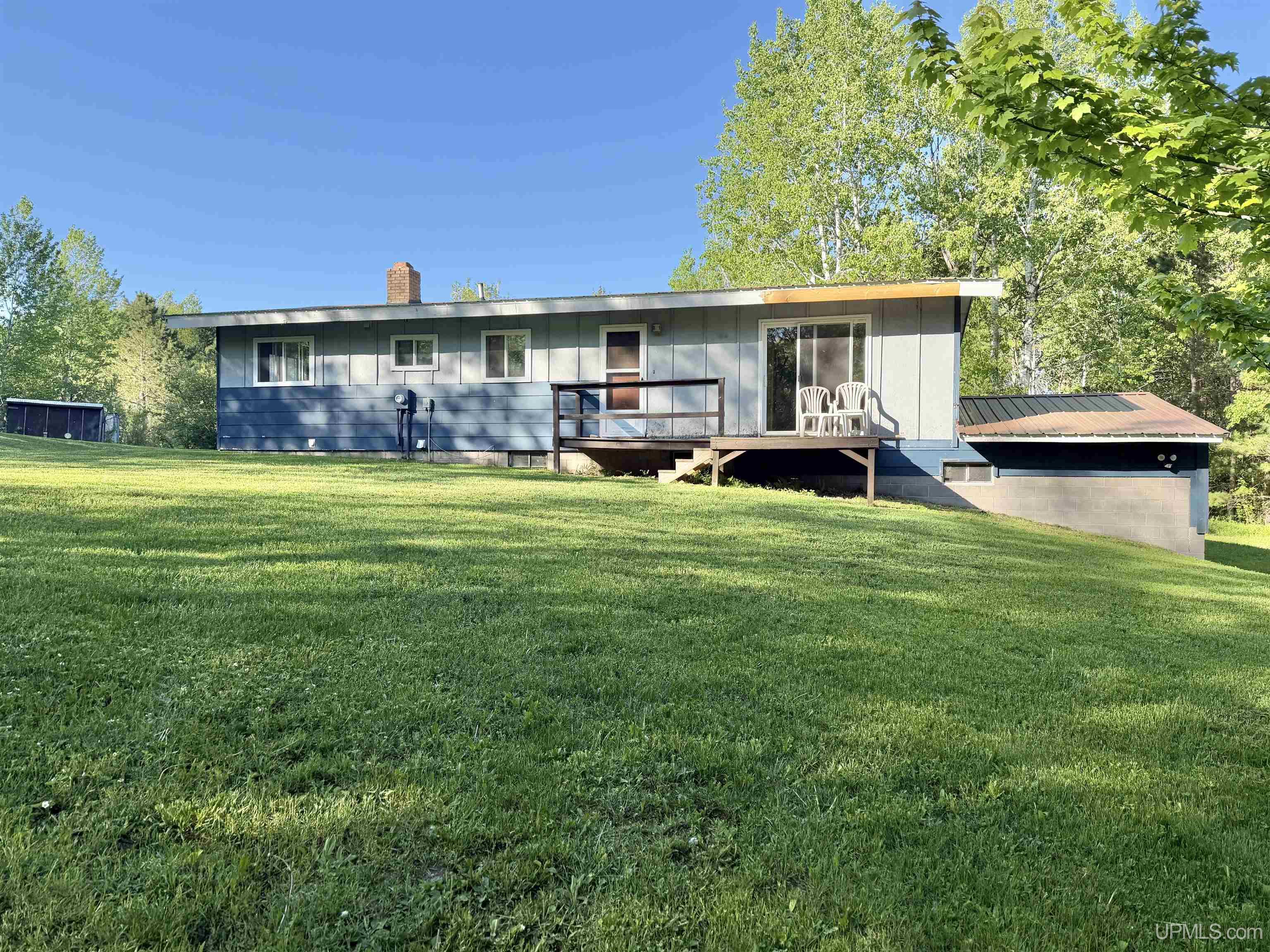 6159 W Riverside Drive, Hurley, WI 54534 — photo 2