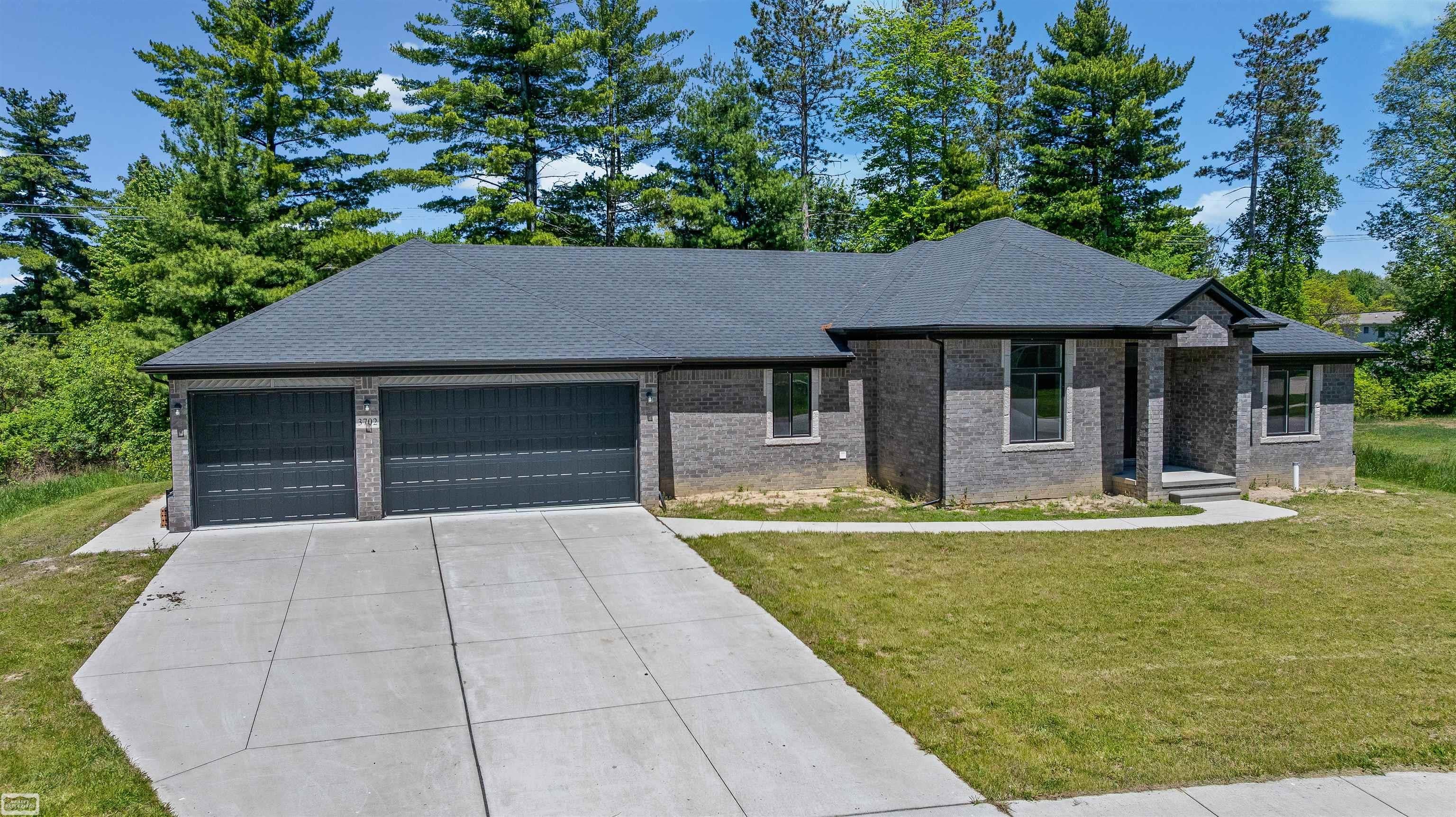 3702 N Athanasia Way — photo