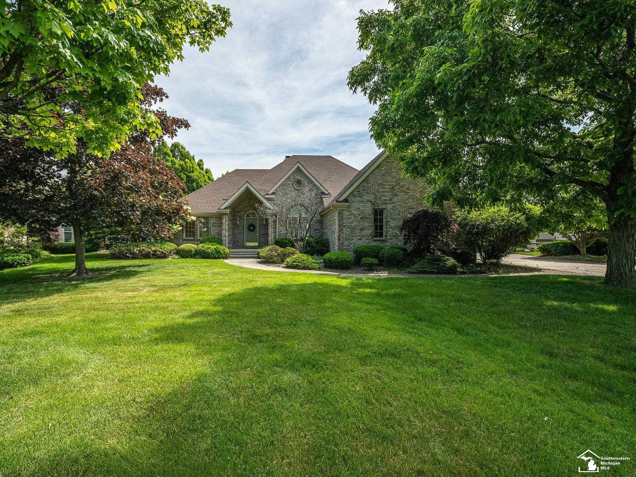 5572 Raven Parkway Drive — photo