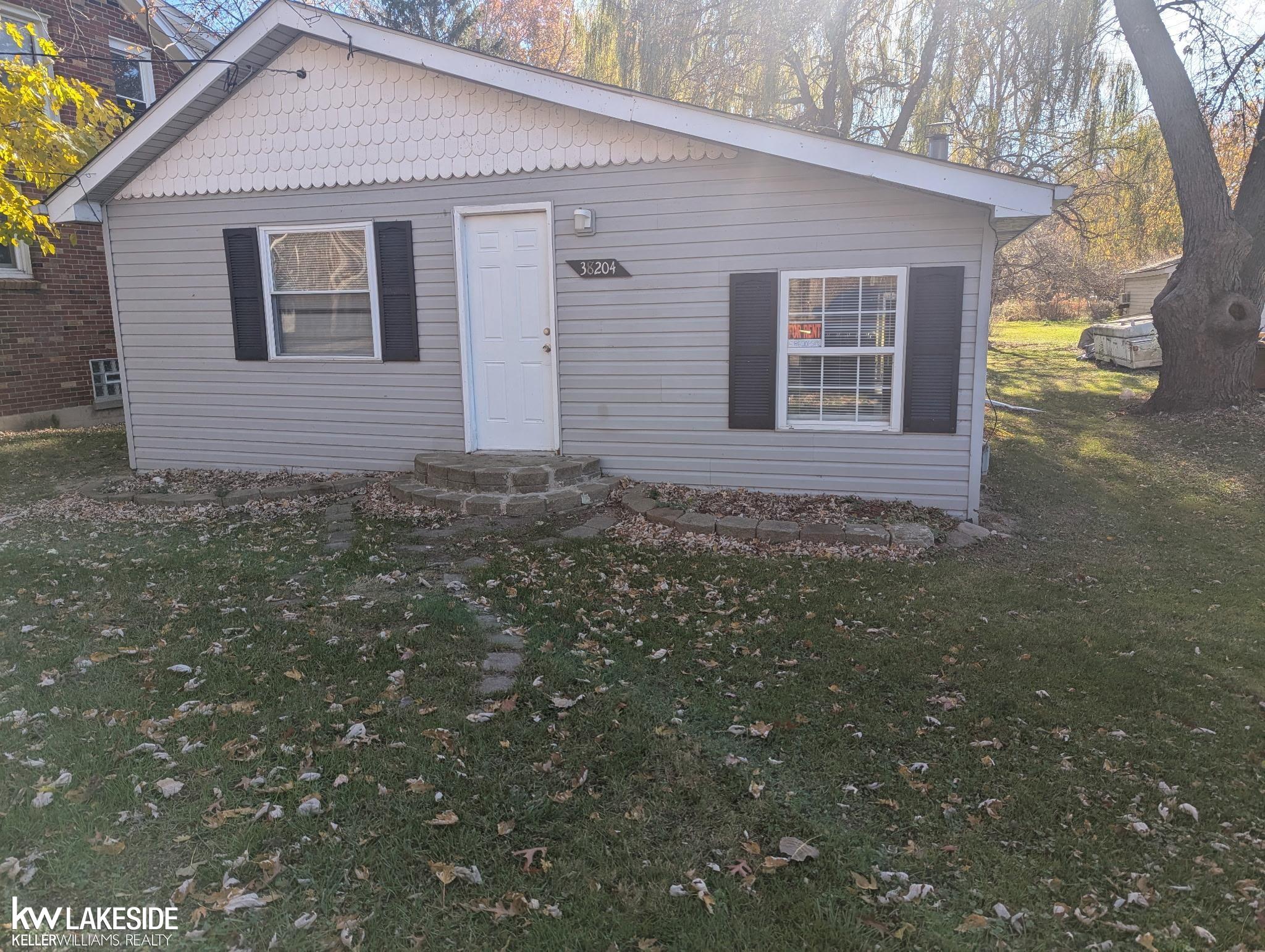 38204 Main Street — photo