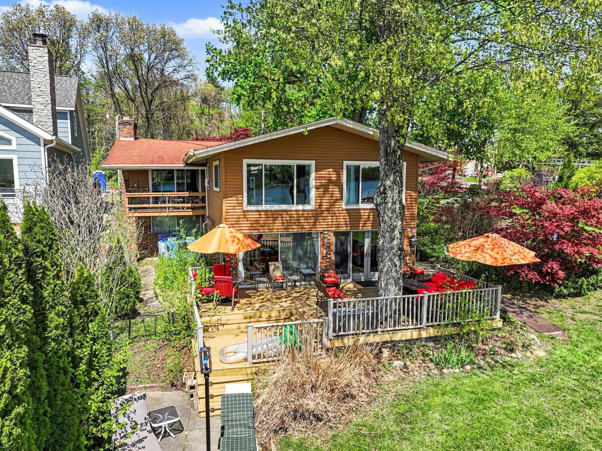 50575 W Lakeshore Drive — photo
