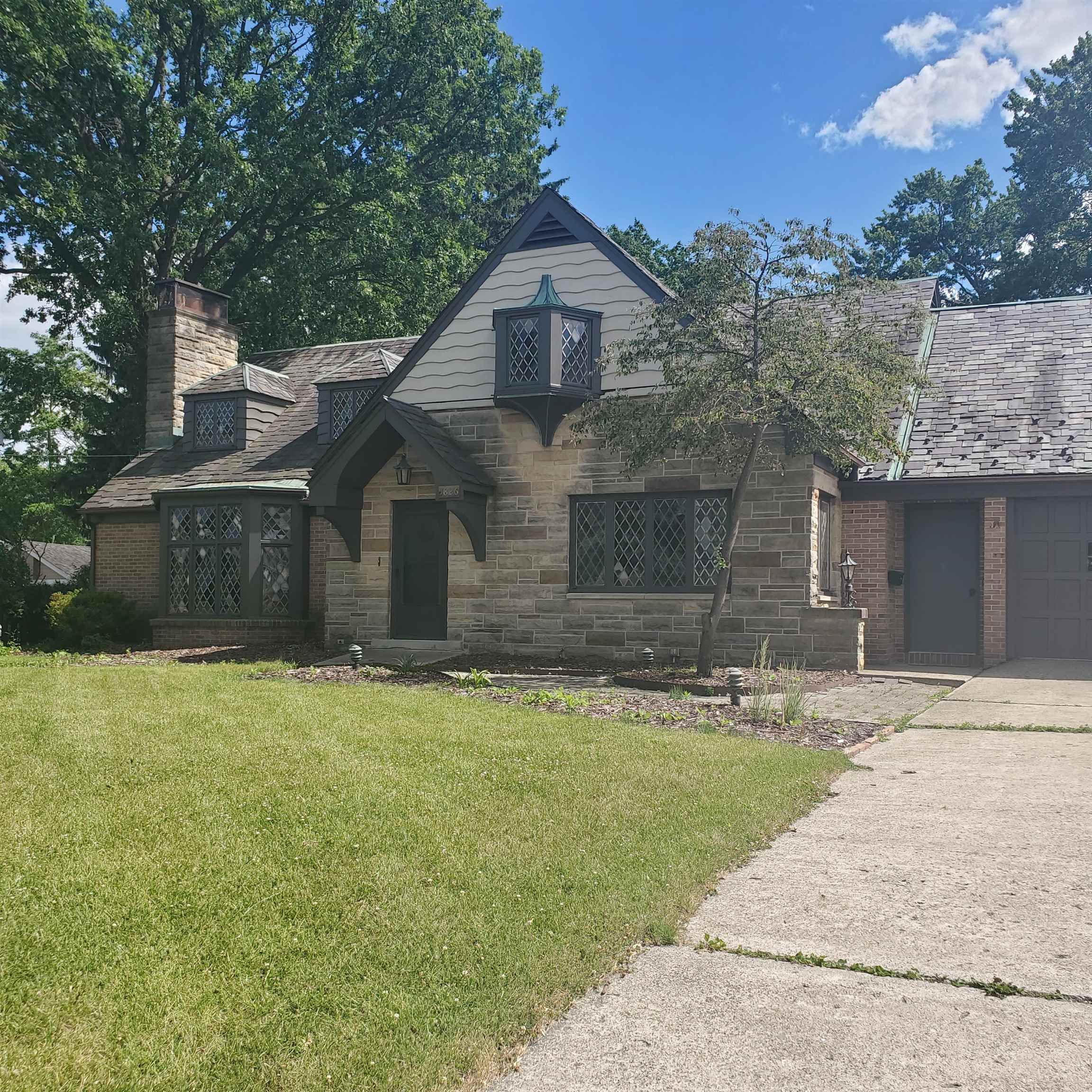 1826 McKinley Street — photo