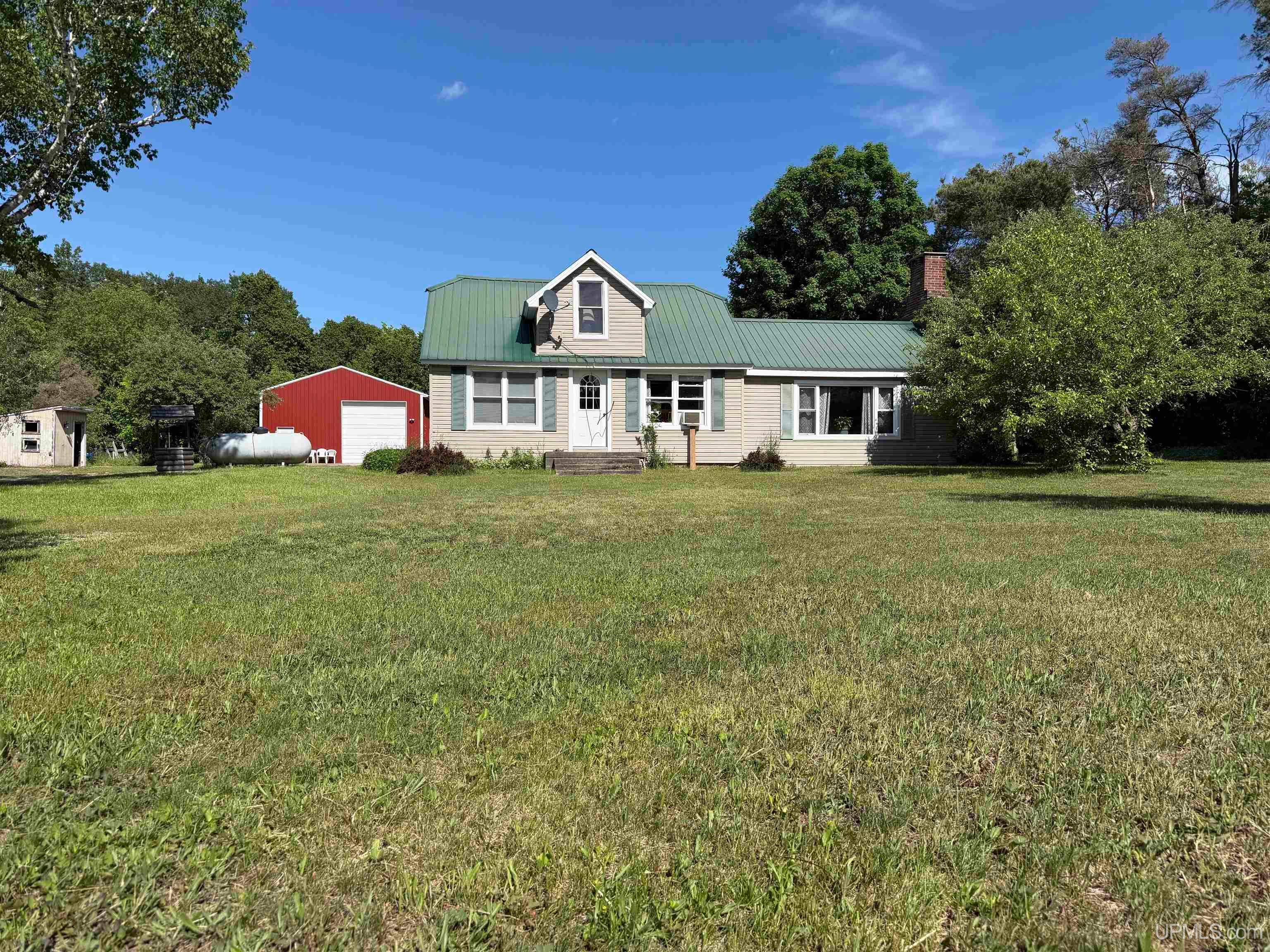N 6414 Co. Rd. H33 Highway — photo