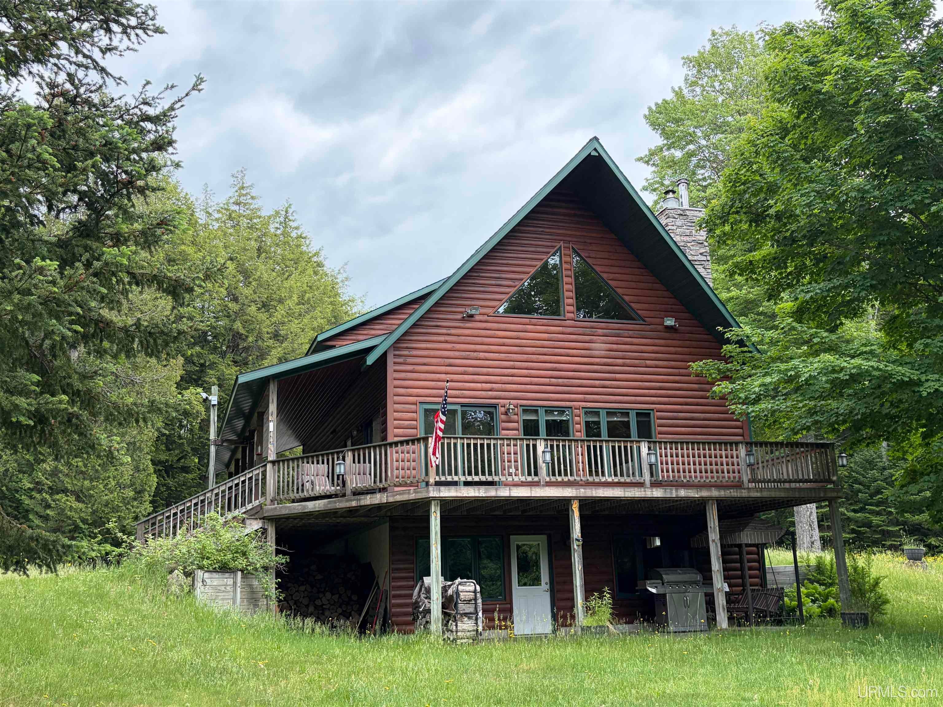 5109 N River Road — photo