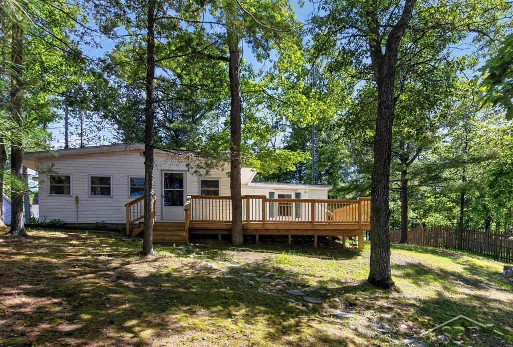 7059 Chain Lake Drive — photo