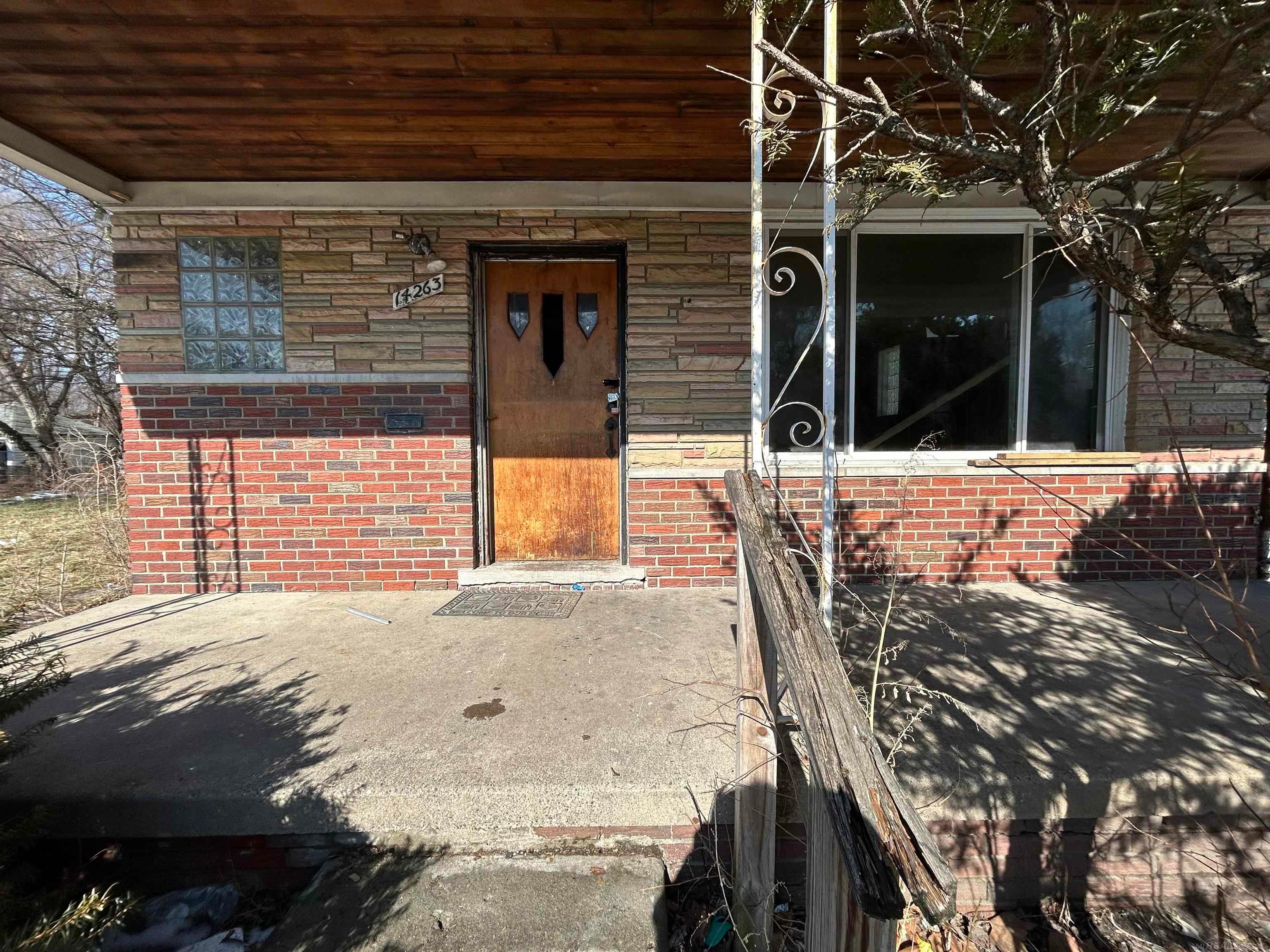 14263 Hampshire Street — photo